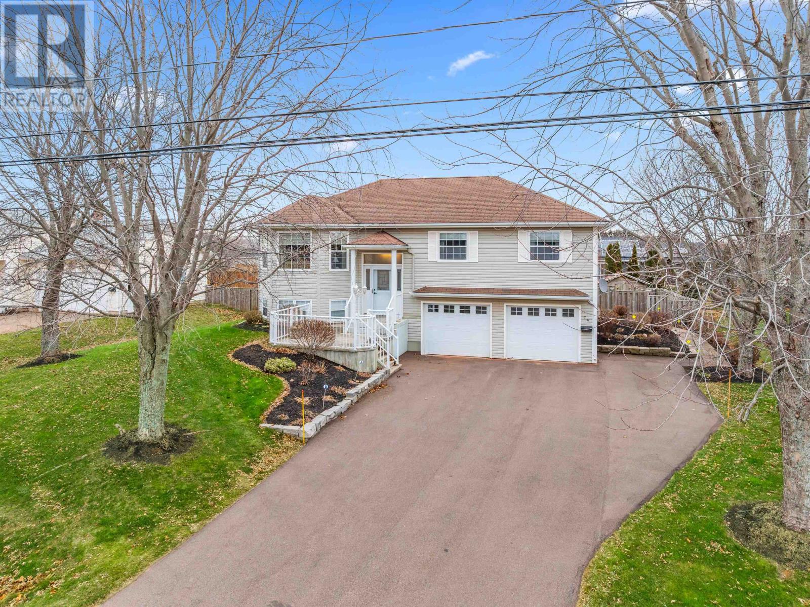 74 Hillside Drive, Summerside, Prince Edward Island  C1N 6K3 - Photo 3 - 202612811