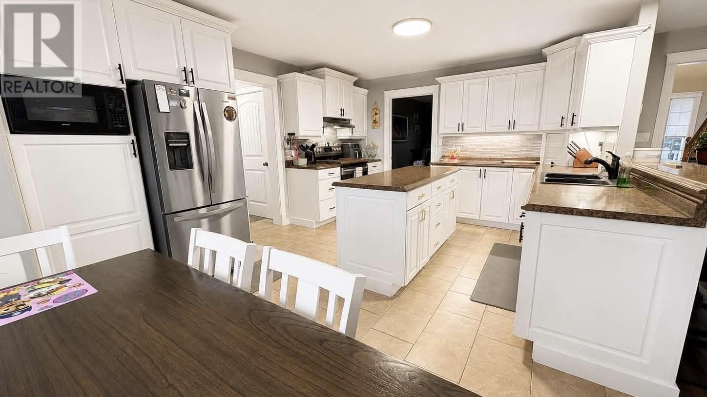 71 Rebecca Drive, Summerside, Prince Edward Island  C1N 0A4 - Photo 3 - 202612813