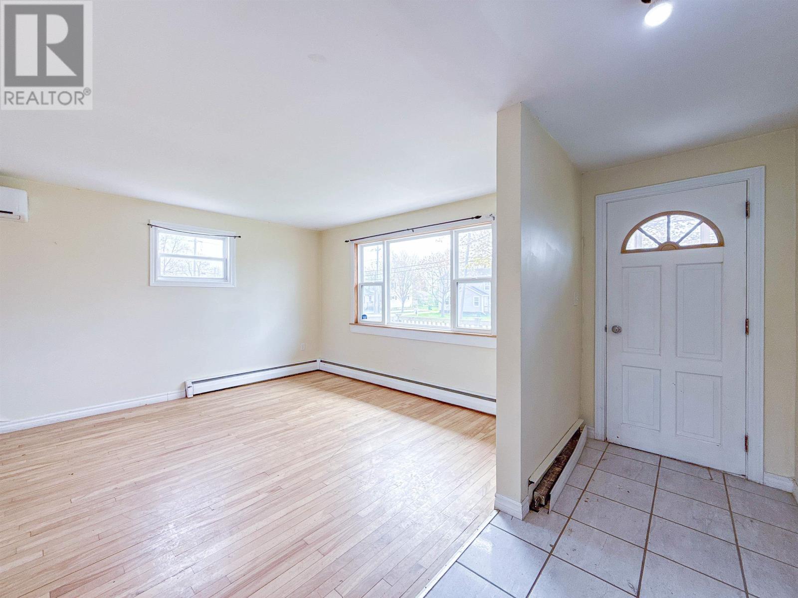 207 Belvedere Avenue, Charlottetown, Prince Edward Island  C1A 2E2 - Photo 2 - 202612922