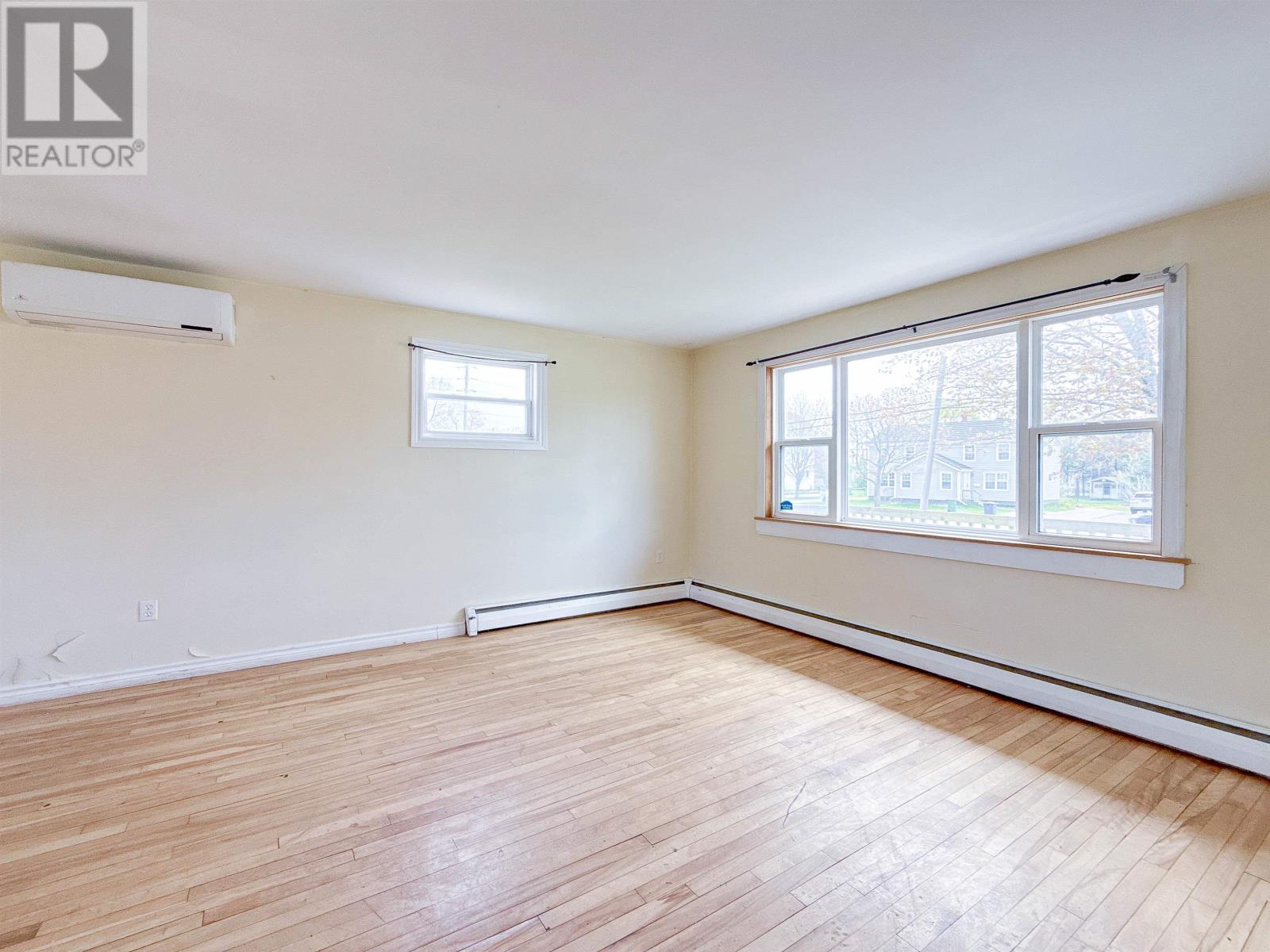 207 Belvedere Avenue, Charlottetown, Prince Edward Island  C1A 2E2 - Photo 3 - 202612922