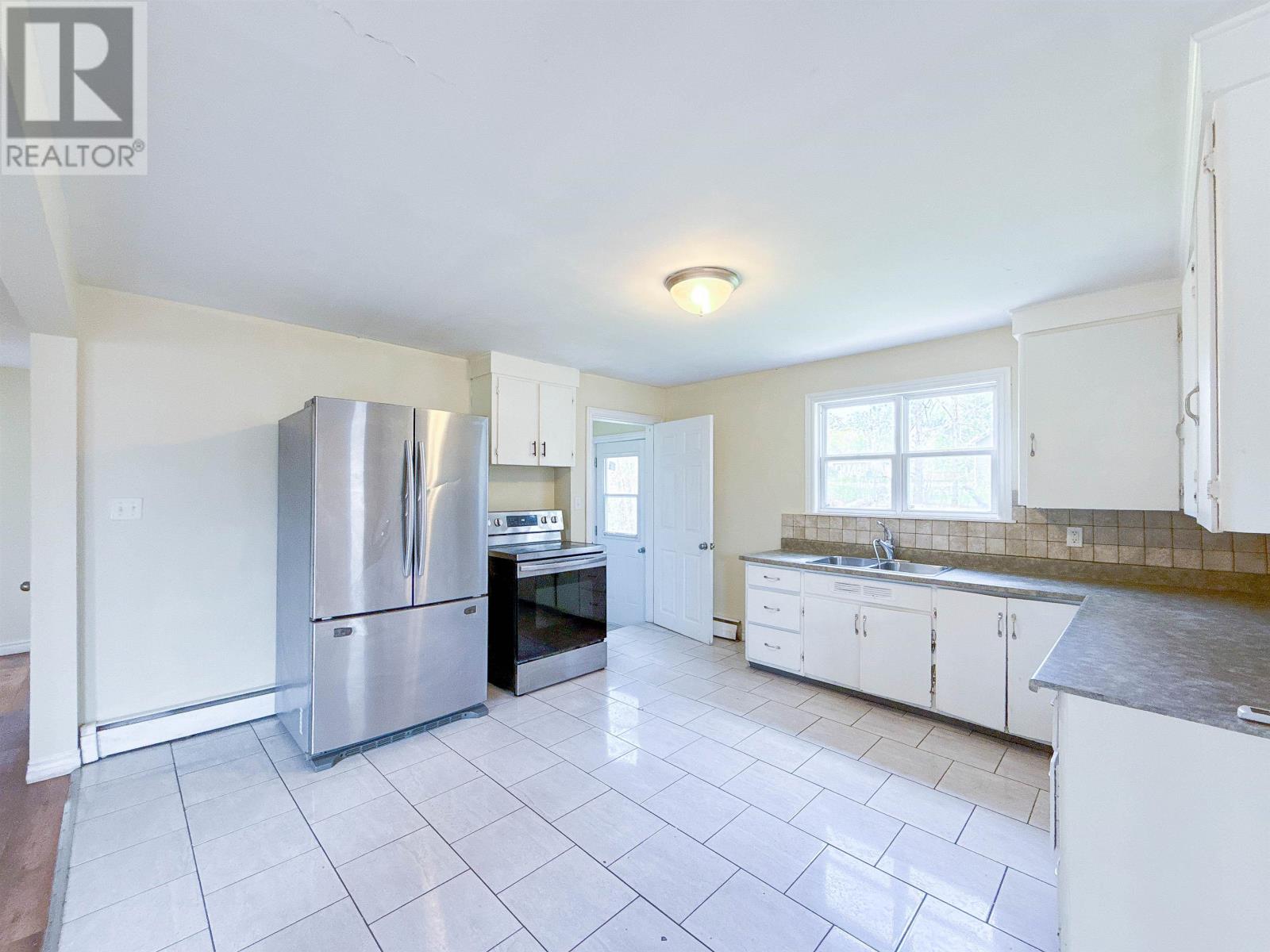 207 Belvedere Avenue, Charlottetown, Prince Edward Island  C1A 2E2 - Photo 9 - 202612922
