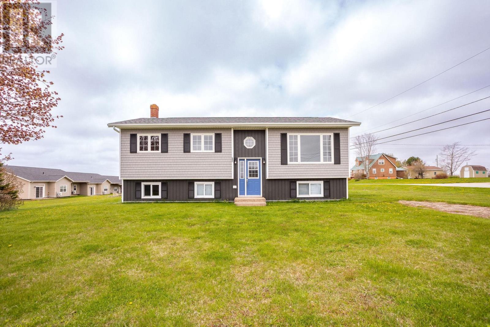 1 Anniversary Avenue, Souris, Prince Edward Island  C0A 2B0 - Photo 1 - 202613008