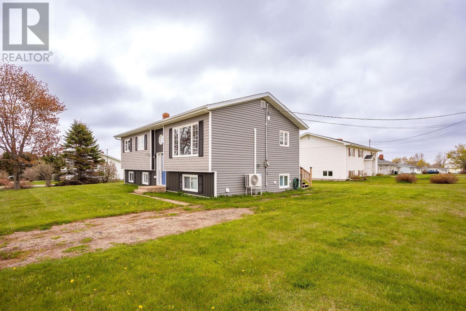 1 Anniversary Avenue, Souris, Prince Edward Island  C0A 2B0 - Photo 36 - 202613008