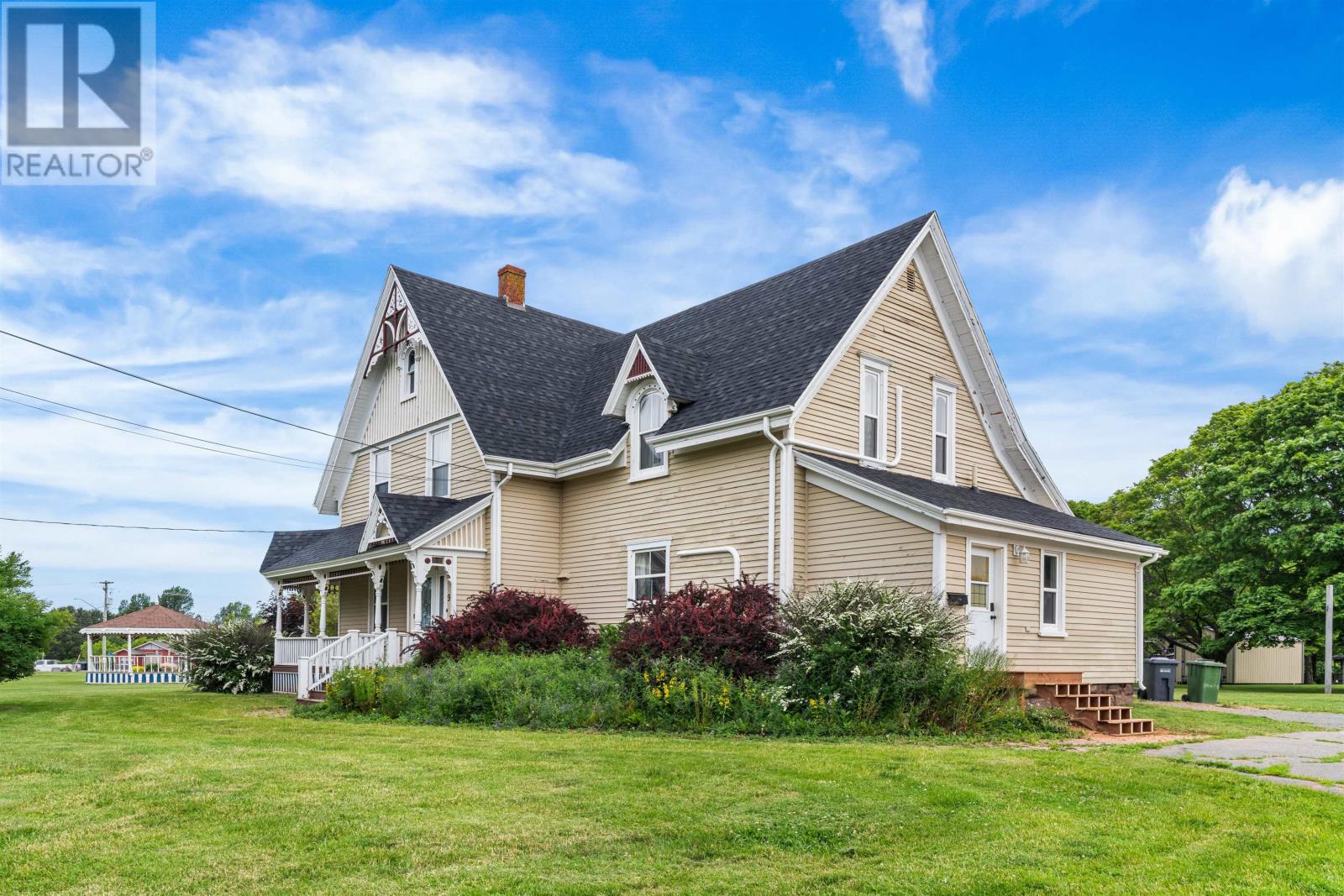 9 Main Street, Miscouche, Prince Edward Island  C0B 1T0 - Photo 1 - 202613060