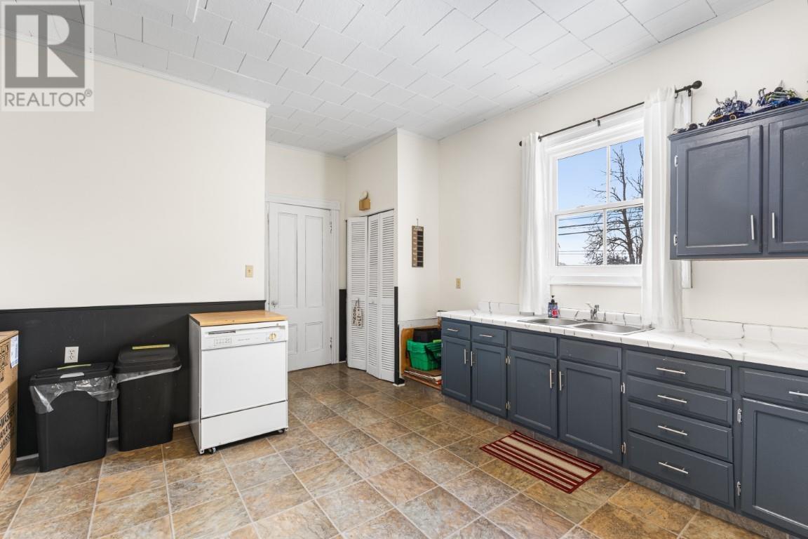 9 Main Street, Miscouche, Prince Edward Island  C0B 1T0 - Photo 13 - 202613060
