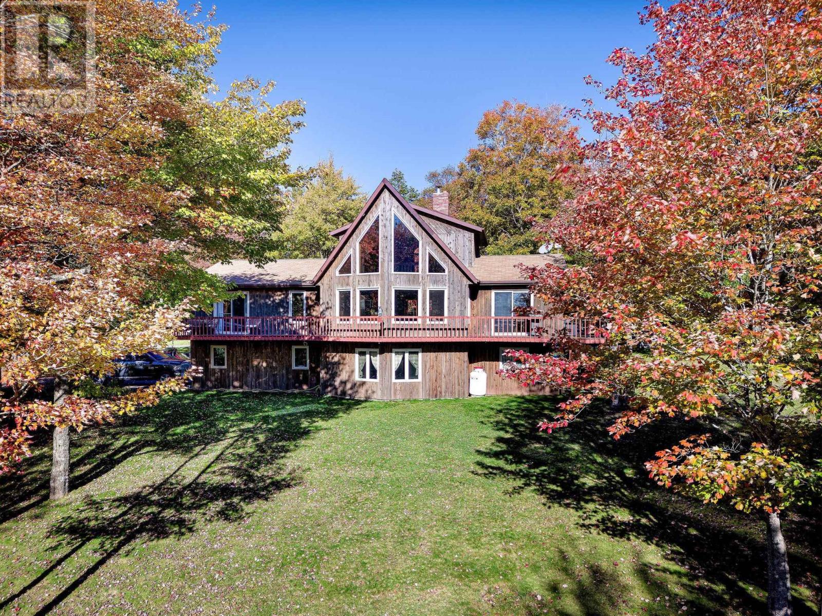 2574 New Glasgow Road, New Glasgow, Prince Edward Island  C0A 1N0 - Photo 1 - 202613147