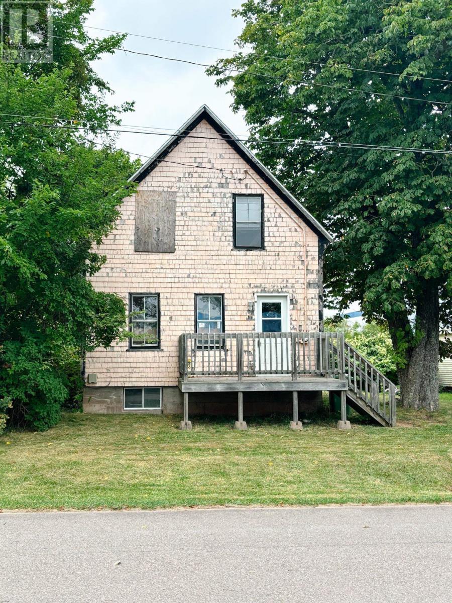 10 Victoria Street, Georgetown, Prince Edward Island  C0A 1L0 - Photo 1 - 202613222