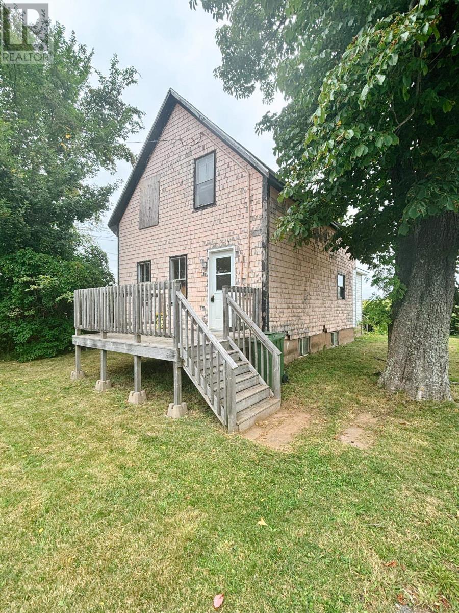 10 Victoria Street, Georgetown, Prince Edward Island  C0A 1L0 - Photo 3 - 202613222