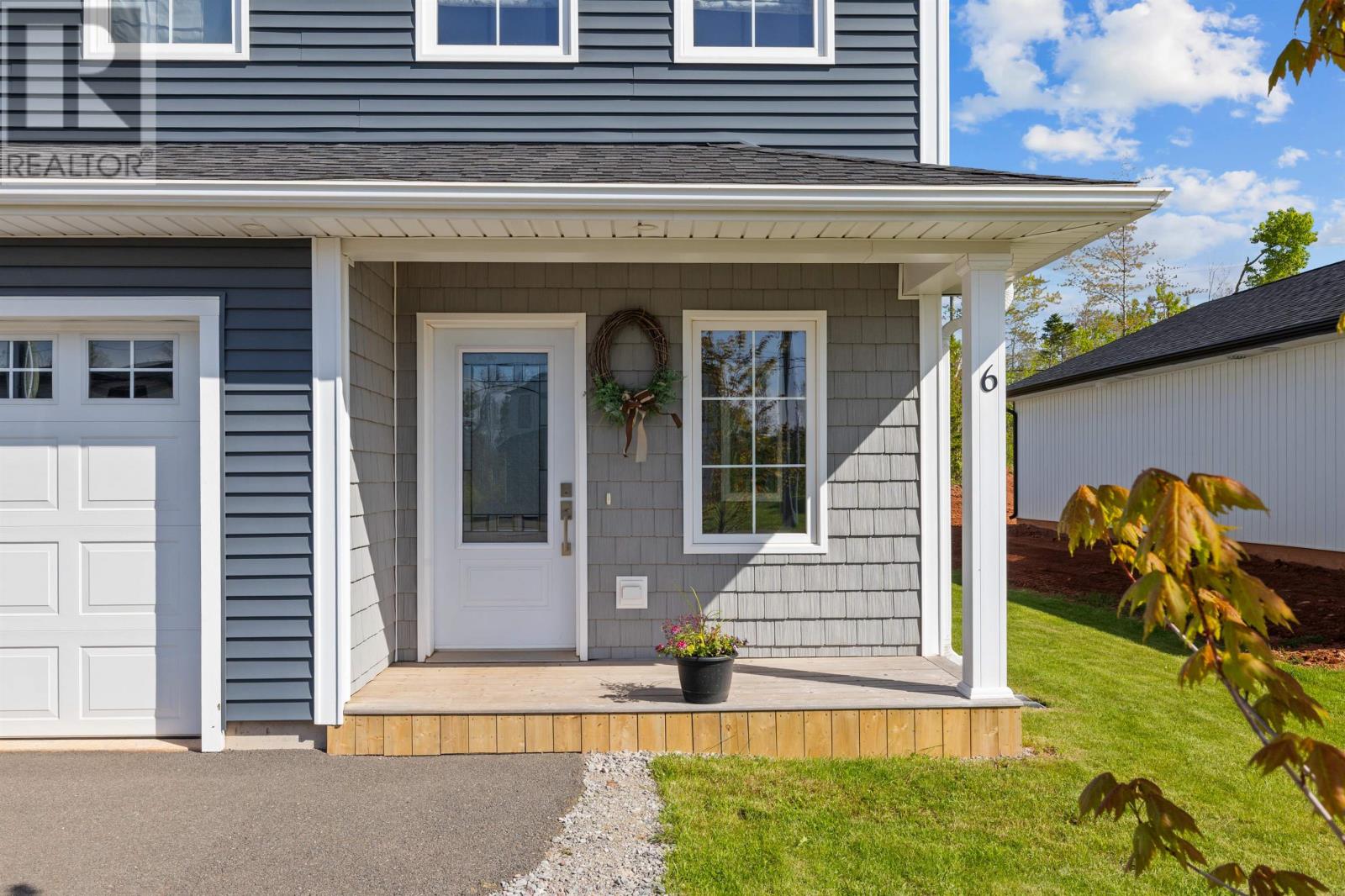 6 Balderston Court, Stratford, Prince Edward Island  C1B 4H1 - Photo 2 - 202613288