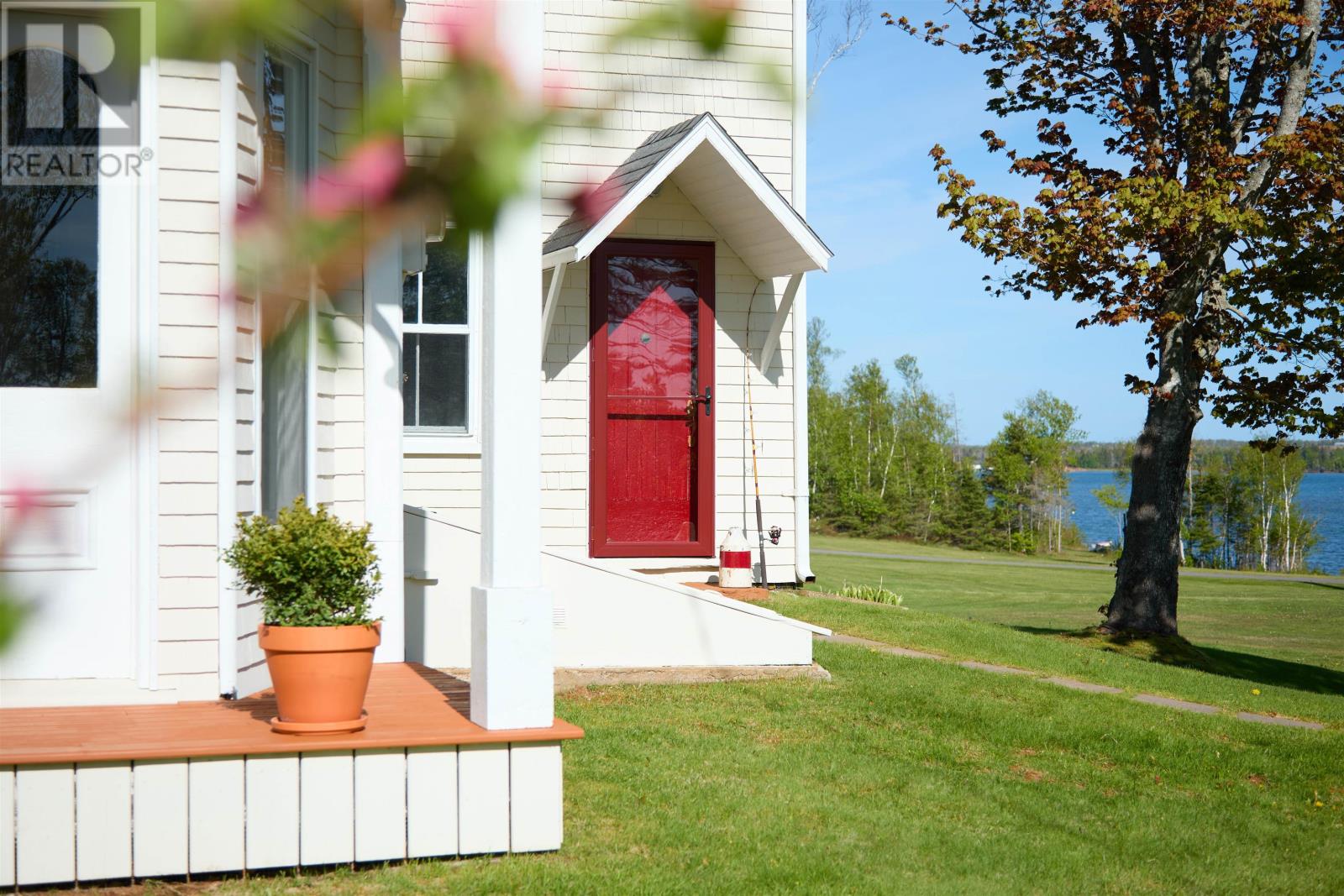 3753 Trans Canada Highway, Route 1, South Pinette, Prince Edward Island  C0A 1R0 - Photo 2 - 202613308