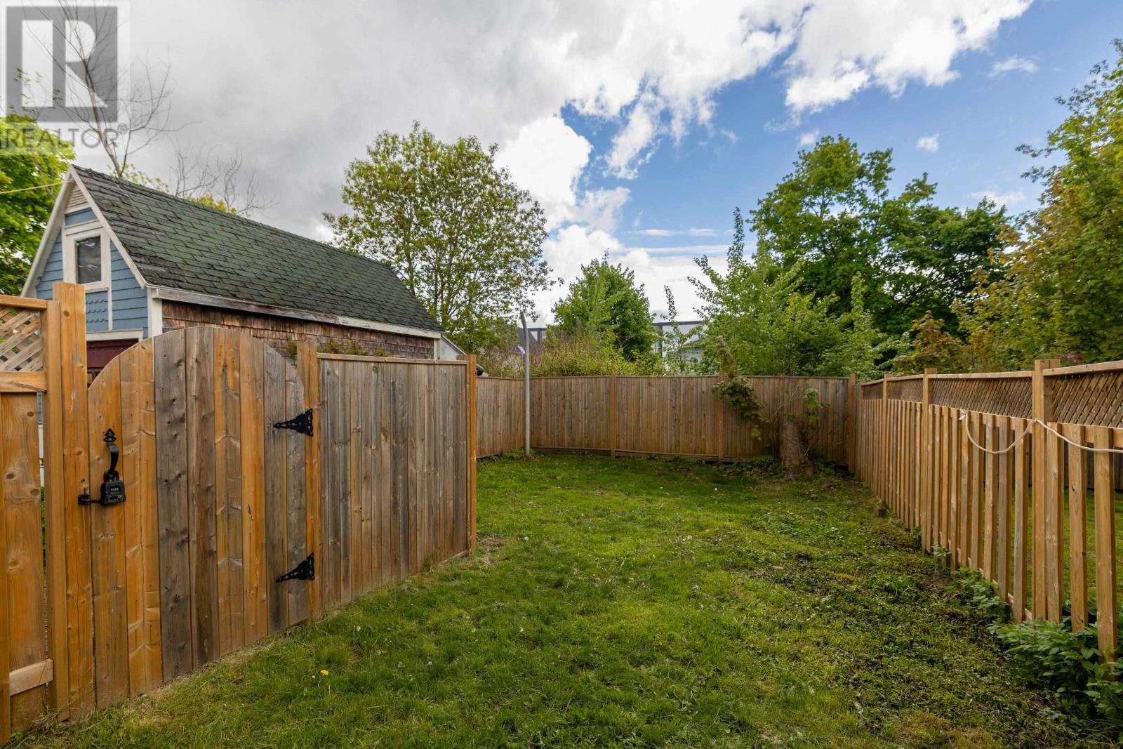 54 Bayfield Street, Charlottetown, Prince Edward Island  C1A 2G6 - Photo 31 - 202613393