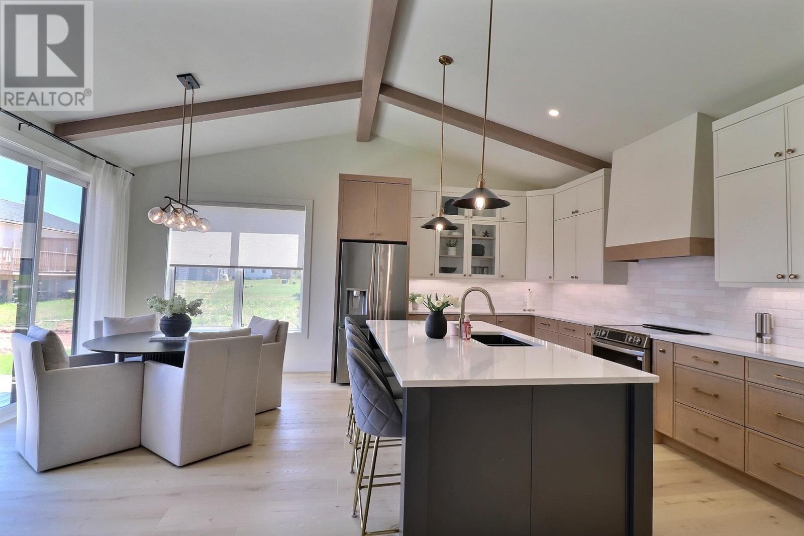 18 Neill Drive, Charlottetown, Prince Edward Island  C1A 9B2 - Photo 8 - 202613499