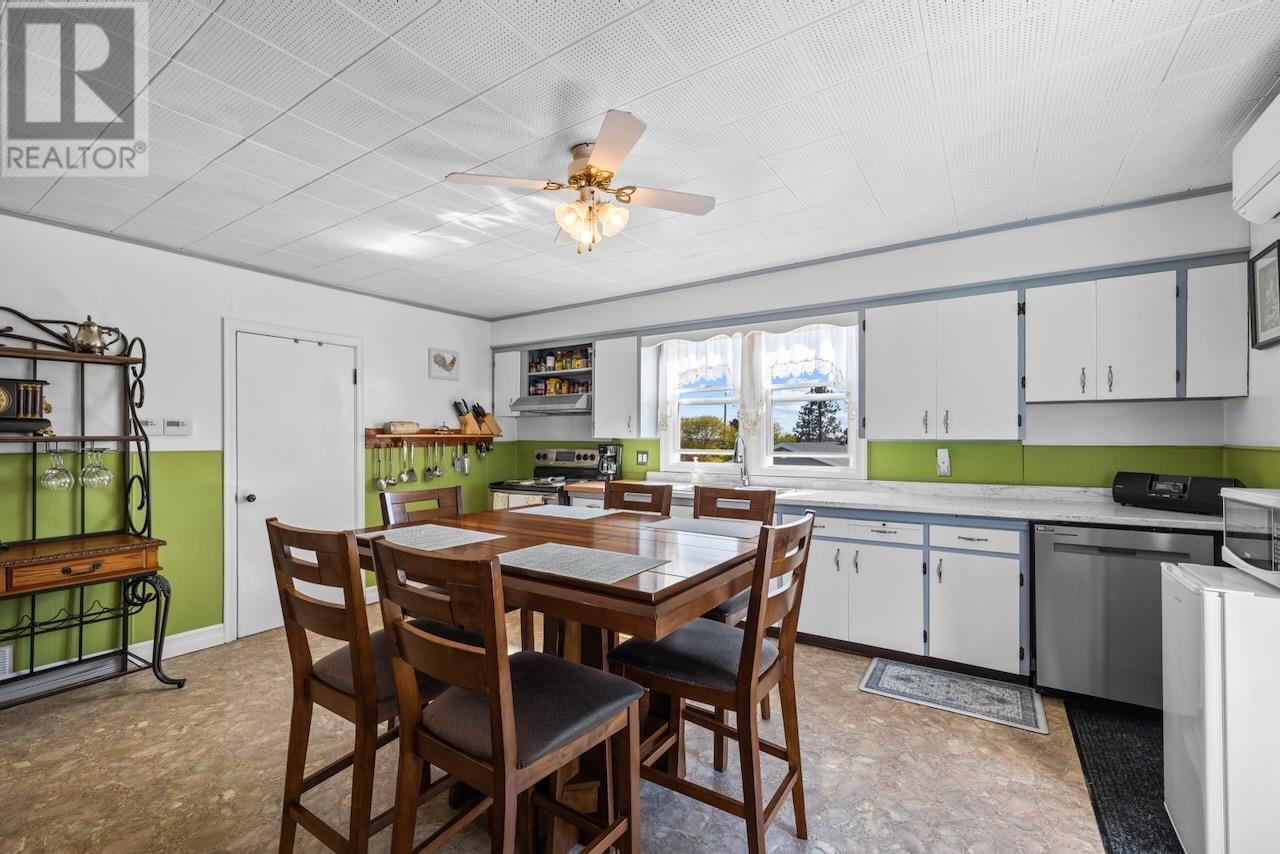 57 Chapel Avenue, Souris, Prince Edward Island  C0A 2B0 - Photo 10 - 202613505