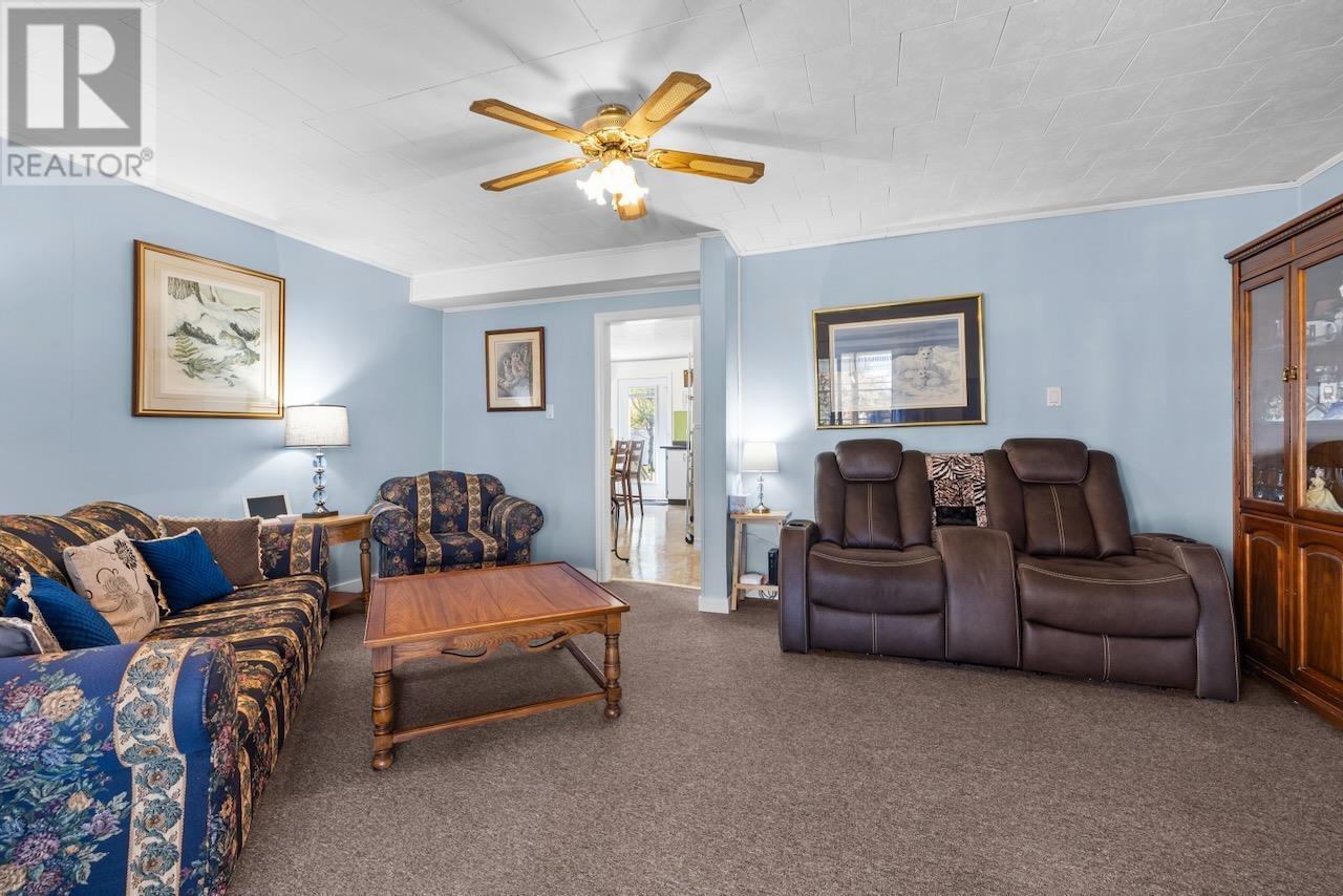 57 Chapel Avenue, Souris, Prince Edward Island  C0A 2B0 - Photo 12 - 202613505