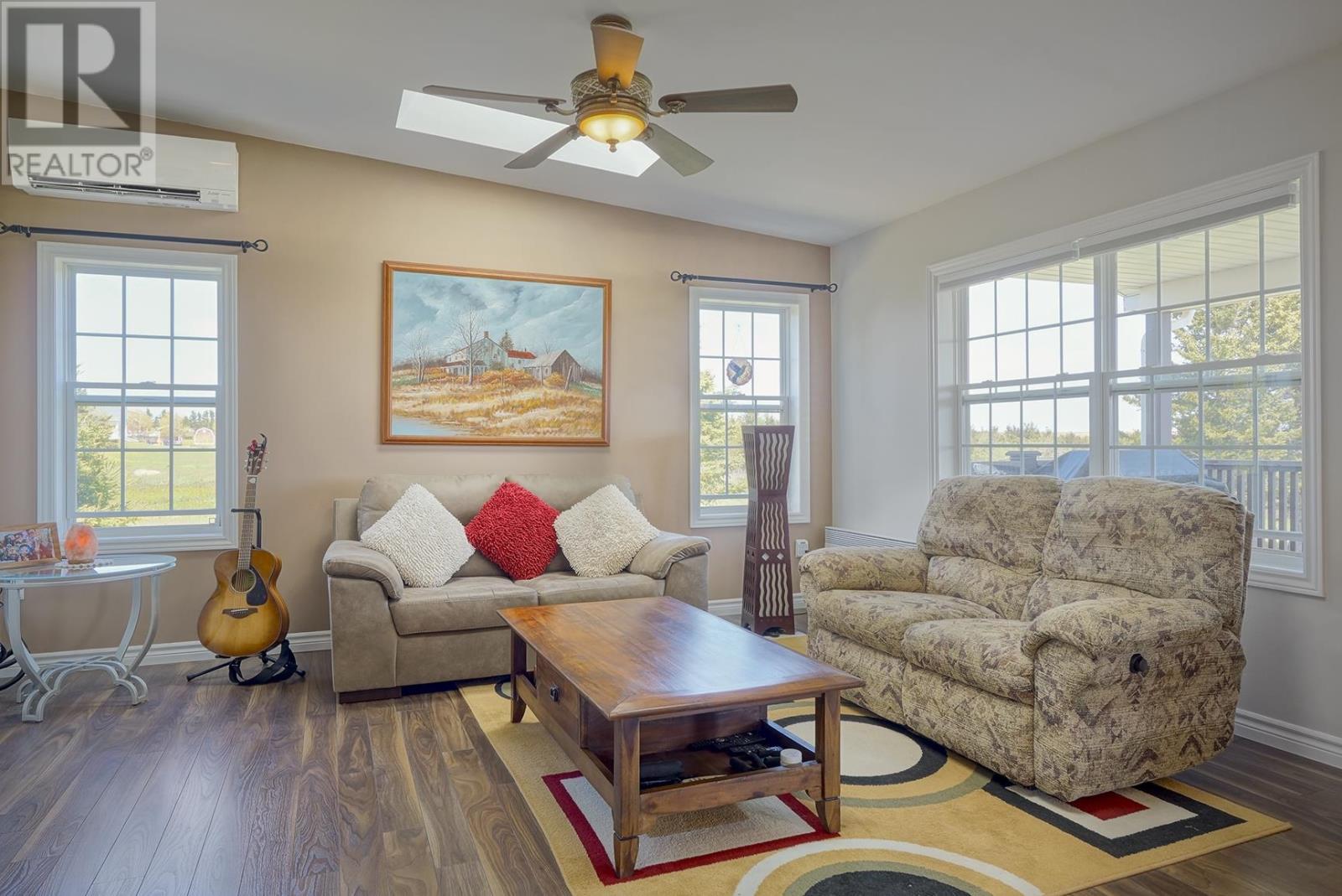 29 Macphee Avenue, Souris, Prince Edward Island  C0A 2B0 - Photo 14 - 202613517