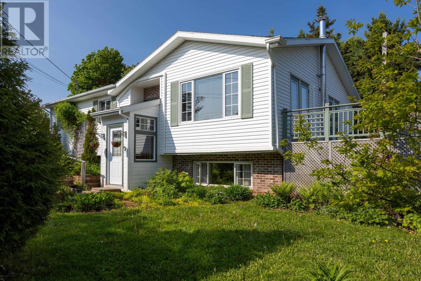 19 Marjorie Crescent, Stratford, Prince Edward Island  C1B 1X3 - Photo 40 - 202613589