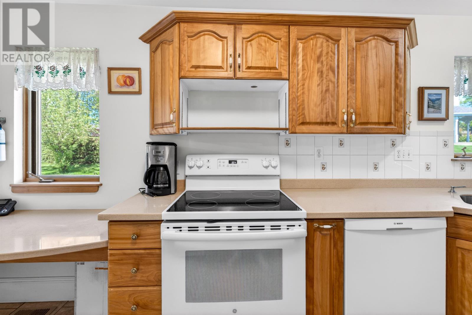 23 Hillside Drive, Charlottetown, Prince Edward Island  C1A 6H9 - Photo 10 - 202613593