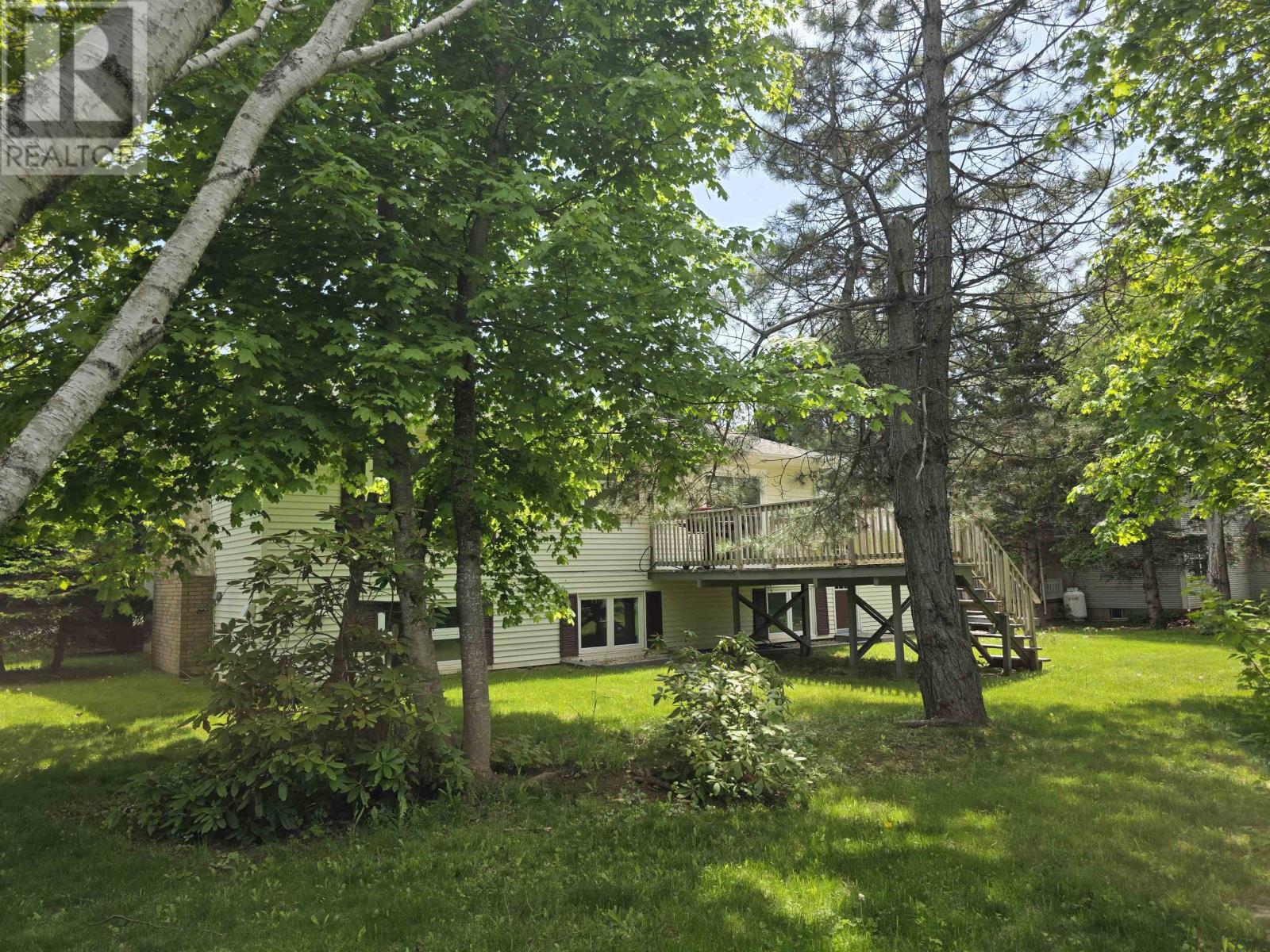 7 Crestview Drive, Charlottetown, Prince Edward Island  C1E 1N4 - Photo 34 - 202613653