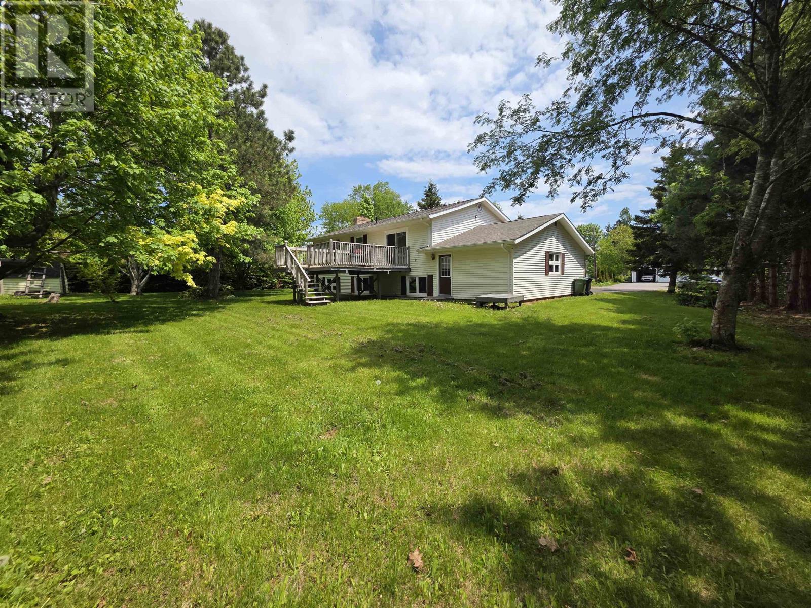 7 Crestview Drive, Charlottetown, Prince Edward Island  C1E 1N4 - Photo 36 - 202613653