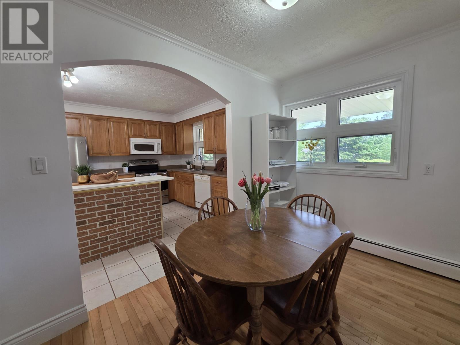 7 Crestview Drive, Charlottetown, Prince Edward Island  C1E 1N4 - Photo 6 - 202613653