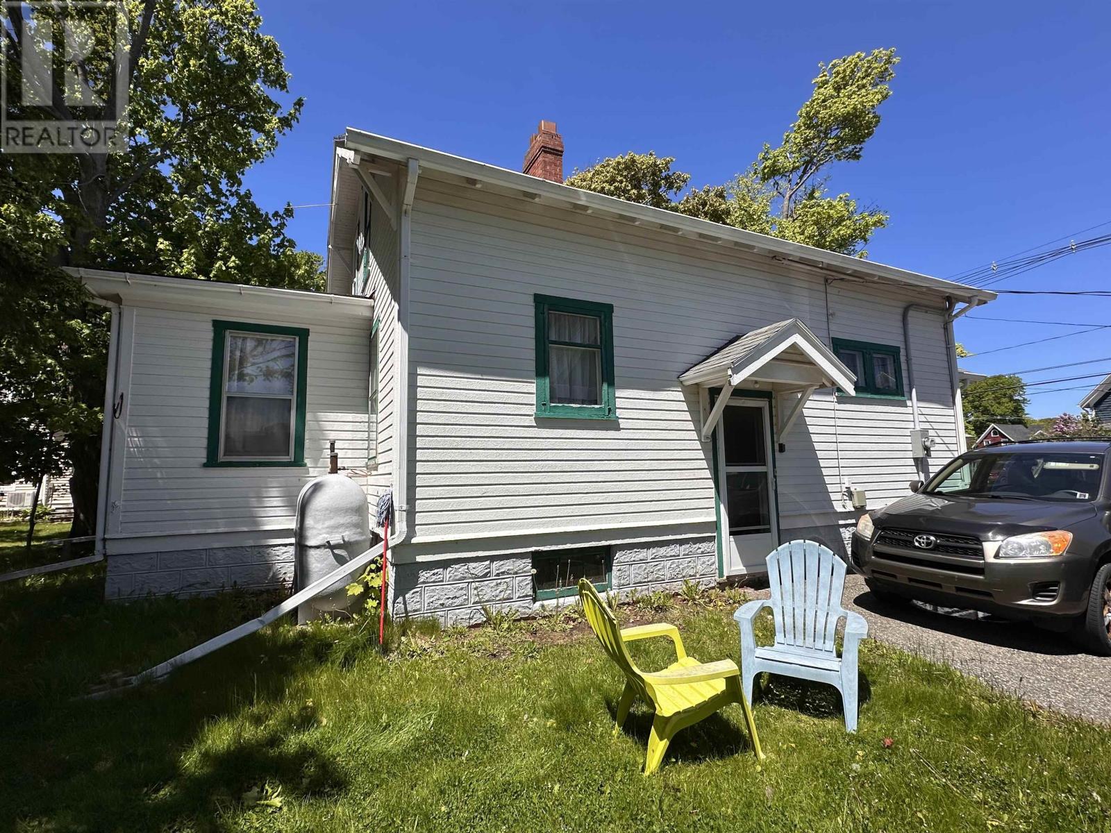 254 Notre Dame Street, Summerside, Prince Edward Island  C1N 1R9 - Photo 4 - 202613710