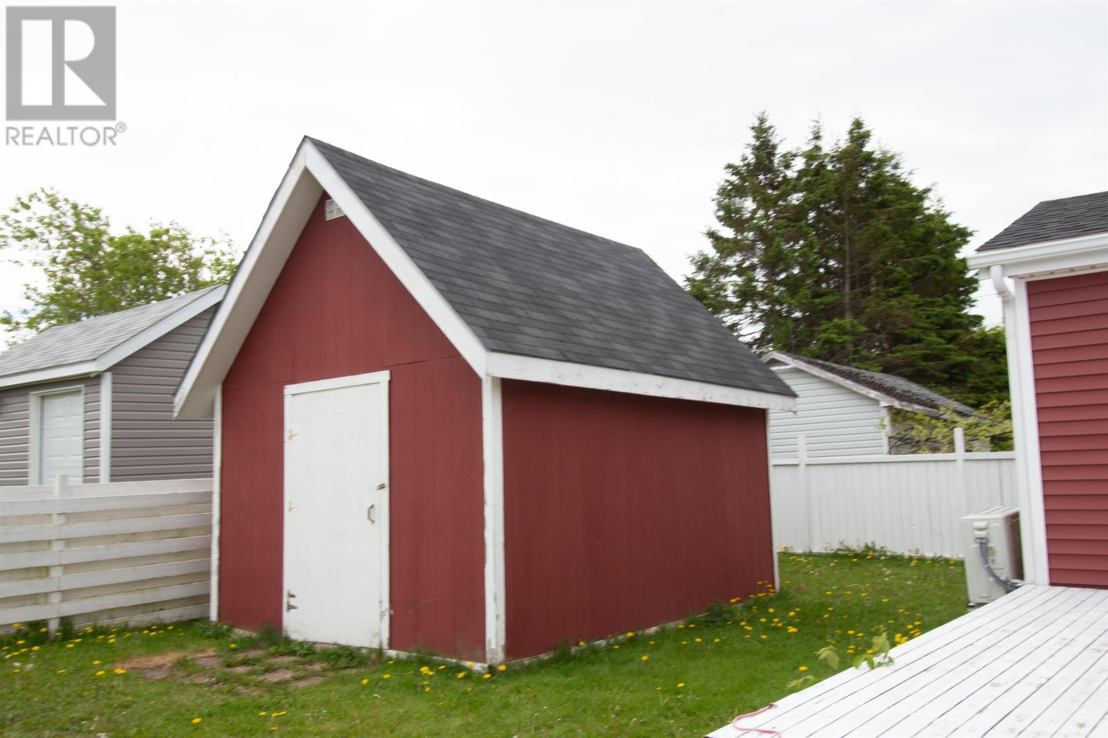 41 St. Lawrence Street, Summerside, Prince Edward Island  C1N 3X1 - Photo 11 - 202613859