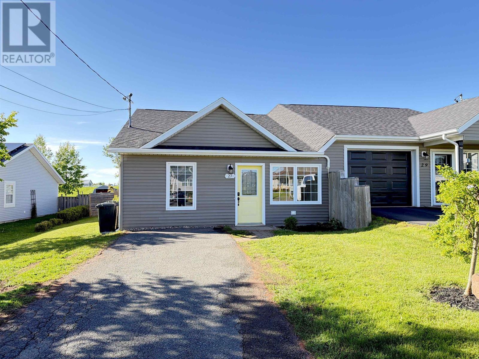 27 Parent Street, Charlottetown, Prince Edward Island  C1C 1R3 - Photo 1 - 202613973