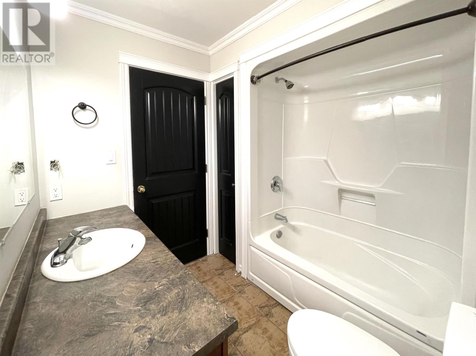 27 Parent Street, Charlottetown, Prince Edward Island  C1C 1R3 - Photo 7 - 202613973