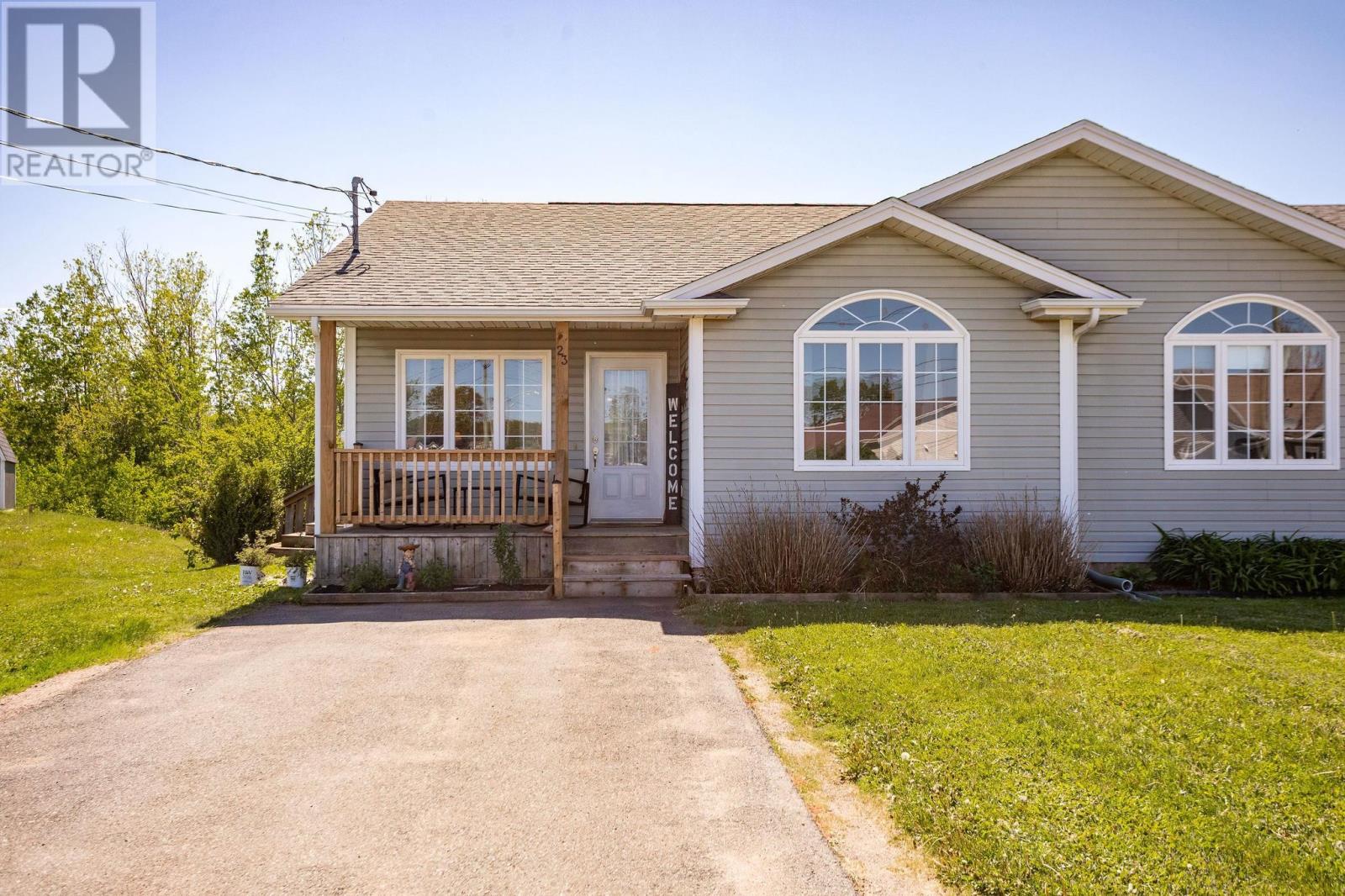 23 Park View Court, Cornwall, Prince Edward Island  C0A 1H4 - Photo 1 - 202613988