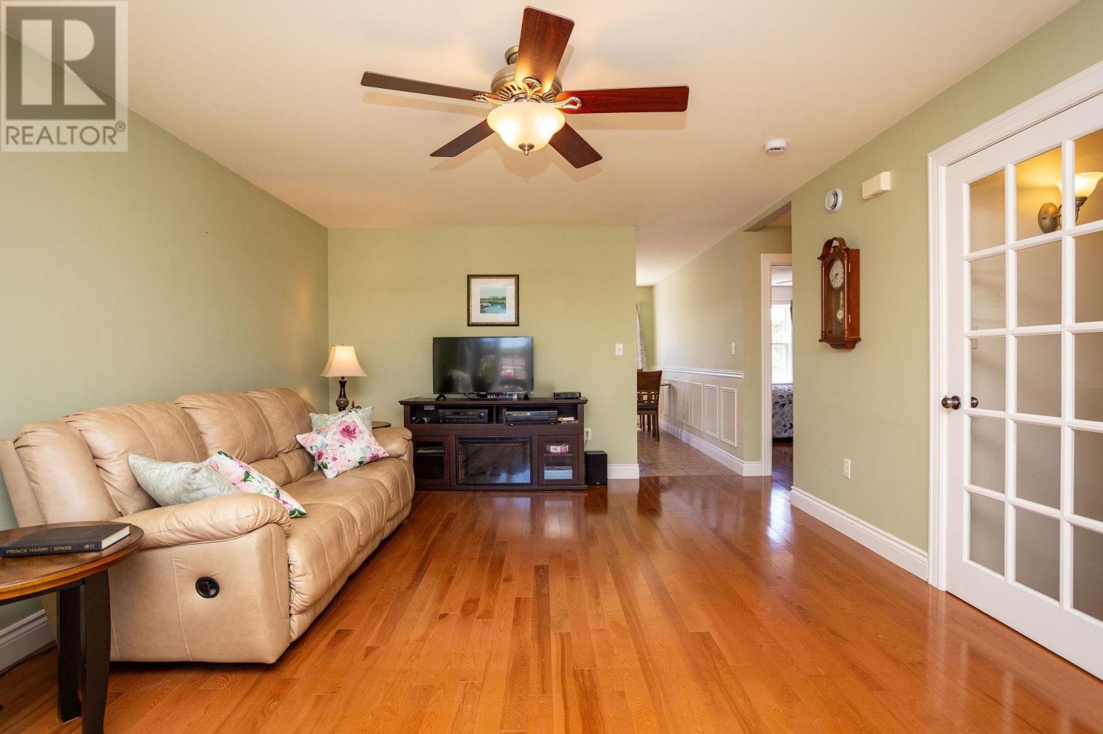23 Park View Court, Cornwall, Prince Edward Island  C0A 1H4 - Photo 3 - 202613988