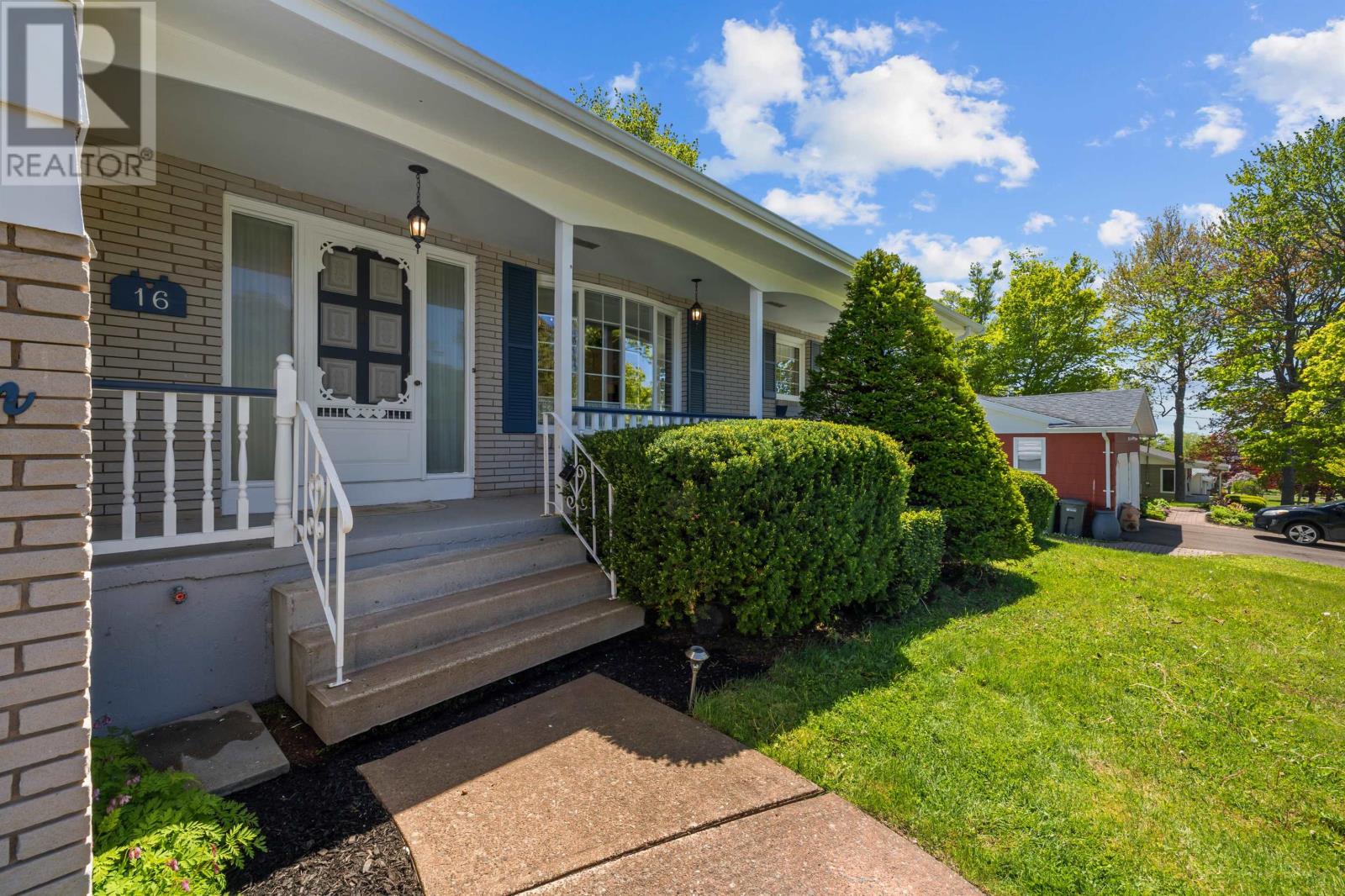 16 Montgomery Drive, Charlottetown, Prince Edward Island  C1A 6W2 - Photo 41 - 202614117
