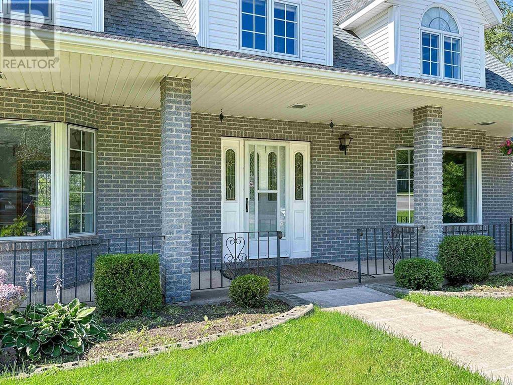 193 Mount Edward Road, Charlottetown, Prince Edward Island  C1A 5T1 - Photo 2 - 202614240