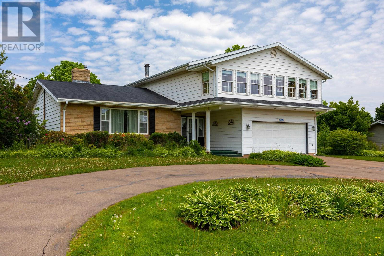 800 Main Street, Cornwall, Prince Edward Island  C0H 1H0 - Photo 1 - 202614242