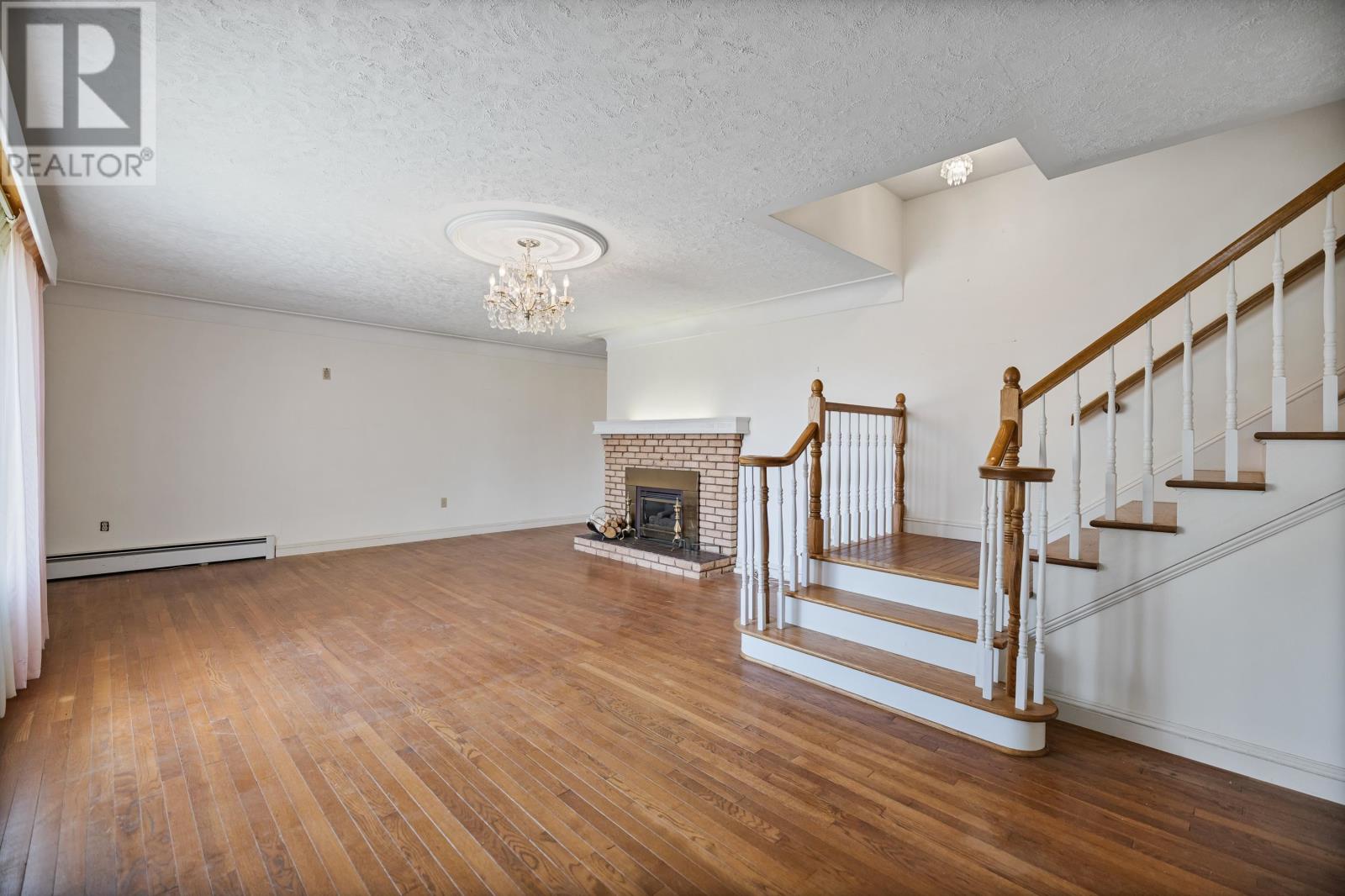 800 Main Street, Cornwall, Prince Edward Island  C0H 1H0 - Photo 4 - 202614242
