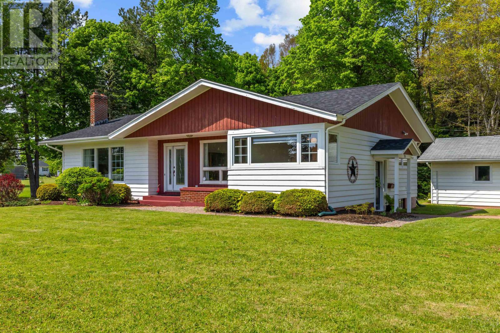 30 Birchwood Heights, Summerside, Prince Edward Island  C1N 4C3 - Photo 3 - 202614369