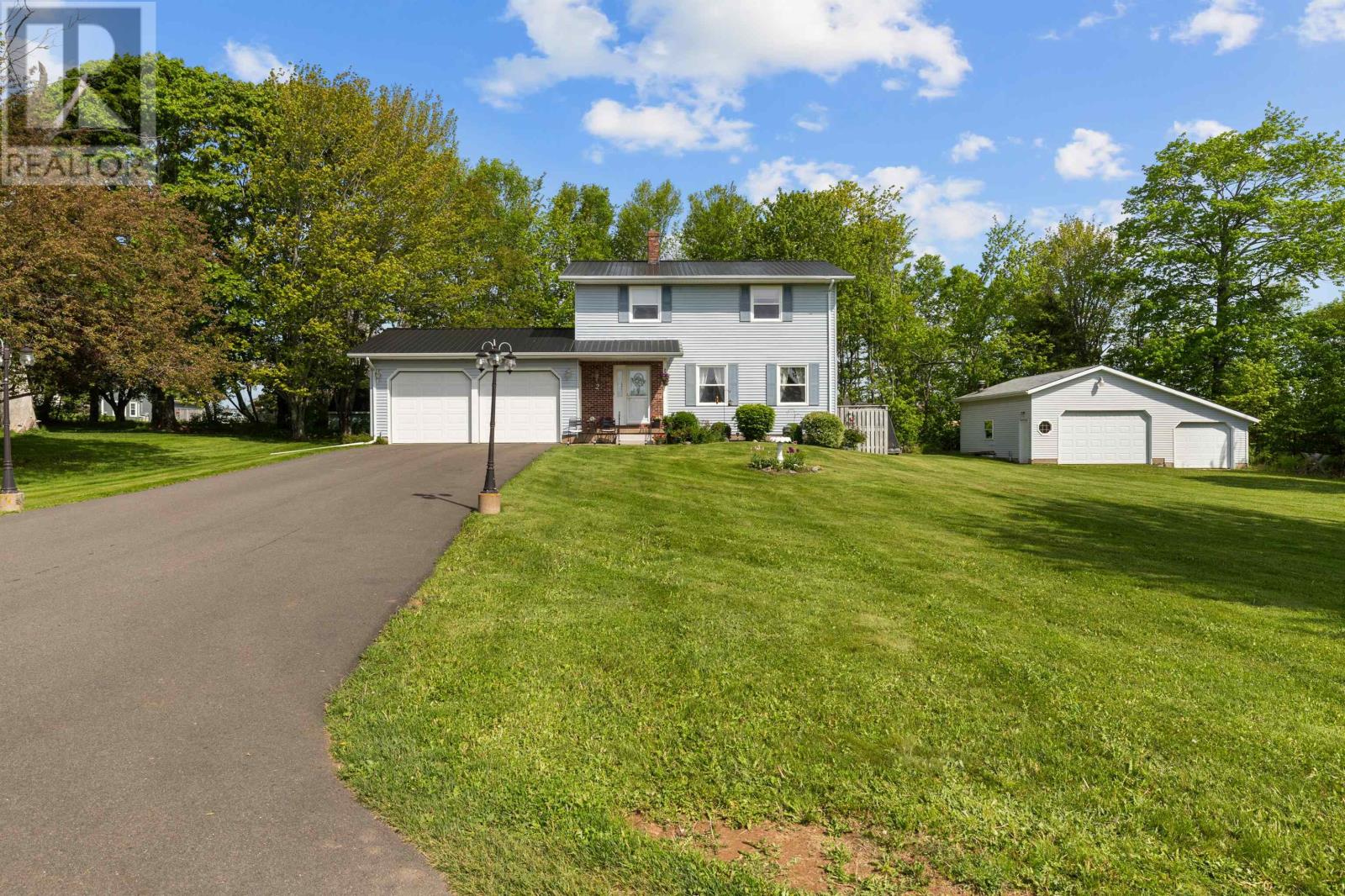 2 Laura Lane, Stratford, Prince Edward Island  C1B 2T5 - Photo 1 - 202614382
