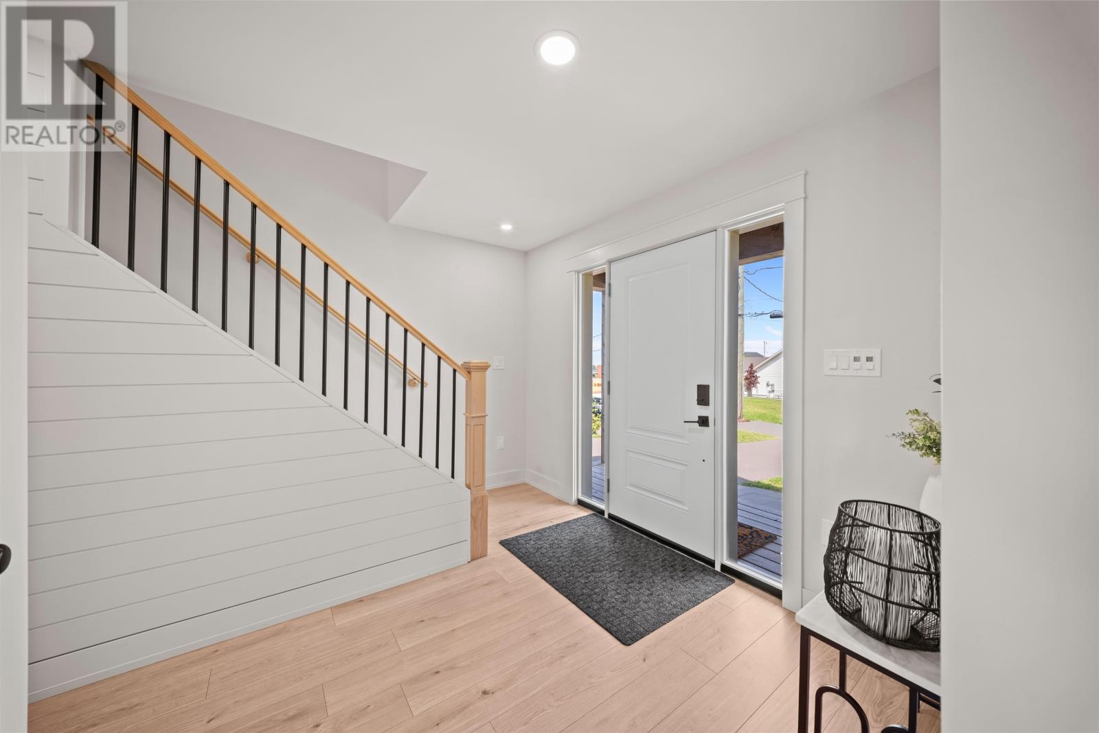 35 Acadian Avenue, Summerside, Prince Edward Island  C1N 6T9 - Photo 2 - 202614385