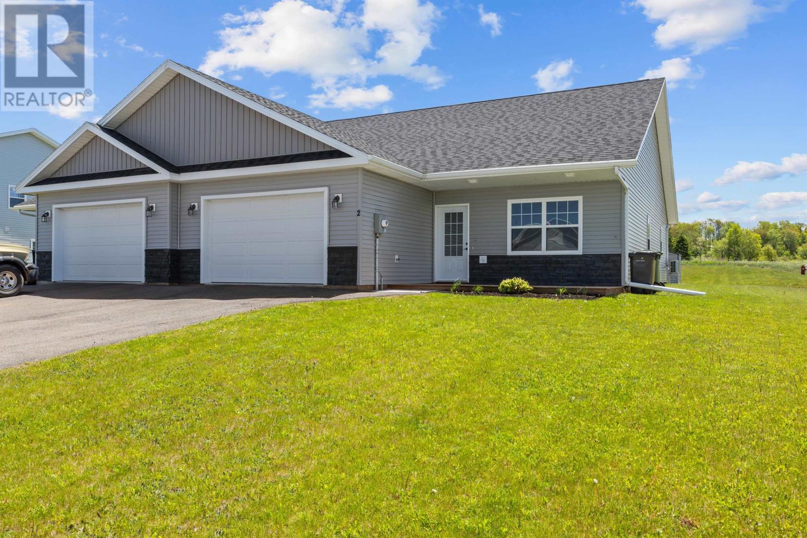 2 Harold Court, Cornwall, Prince Edward Island  C0A 1H3 - Photo 1 - 202614412