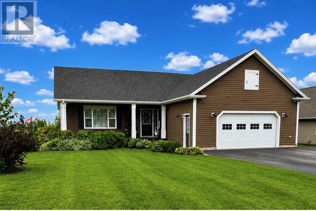 61 Bonavista Avenue, Stratford, Prince Edward Island  C1B 0E5 - Photo 1 - 202614463