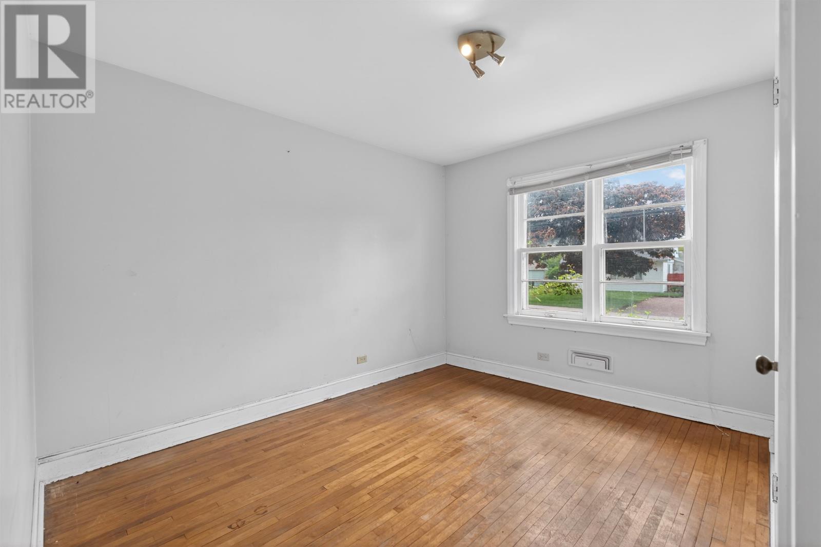 304 Granville Street, Summerside, Prince Edward Island  C1N 3B2 - Photo 38 - 202614475