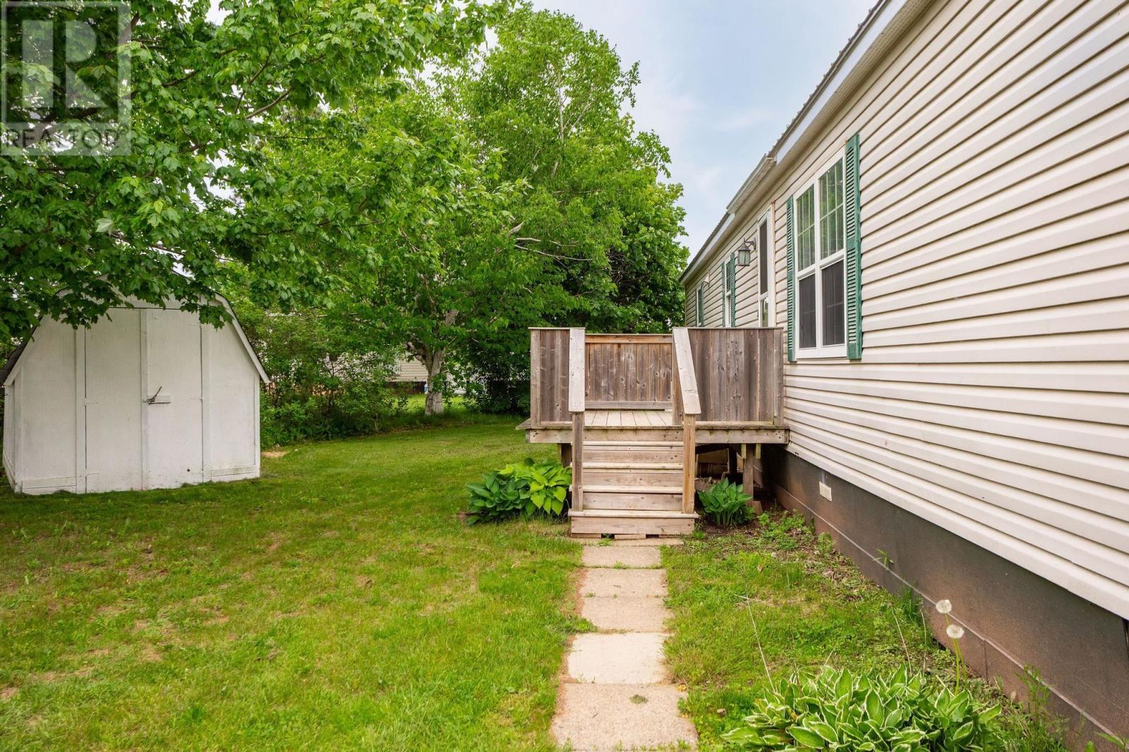 10 Port Place, Charlottetown, Prince Edward Island  C1E 1M2 - Photo 2 - 202614568