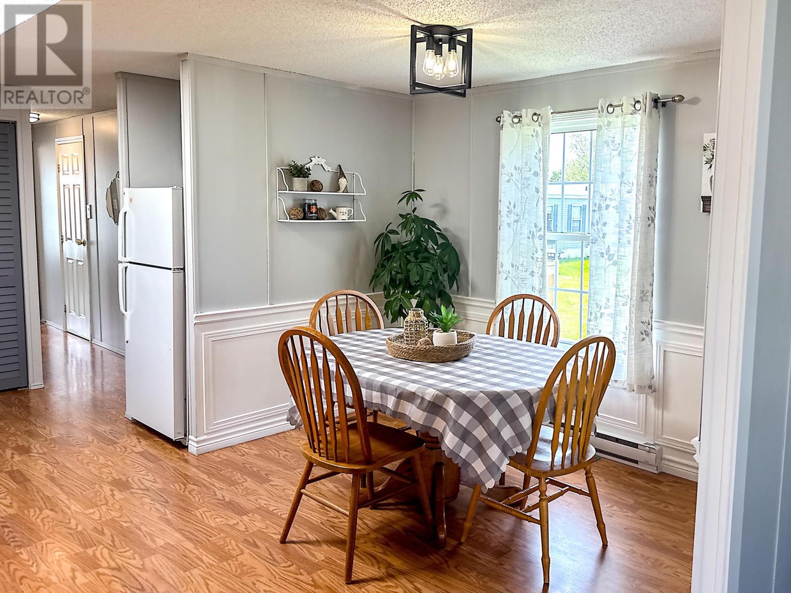 12 Genoa Crescent, Charlottetown, Prince Edward Island  C1C 1M1 - Photo 5 - 202614596