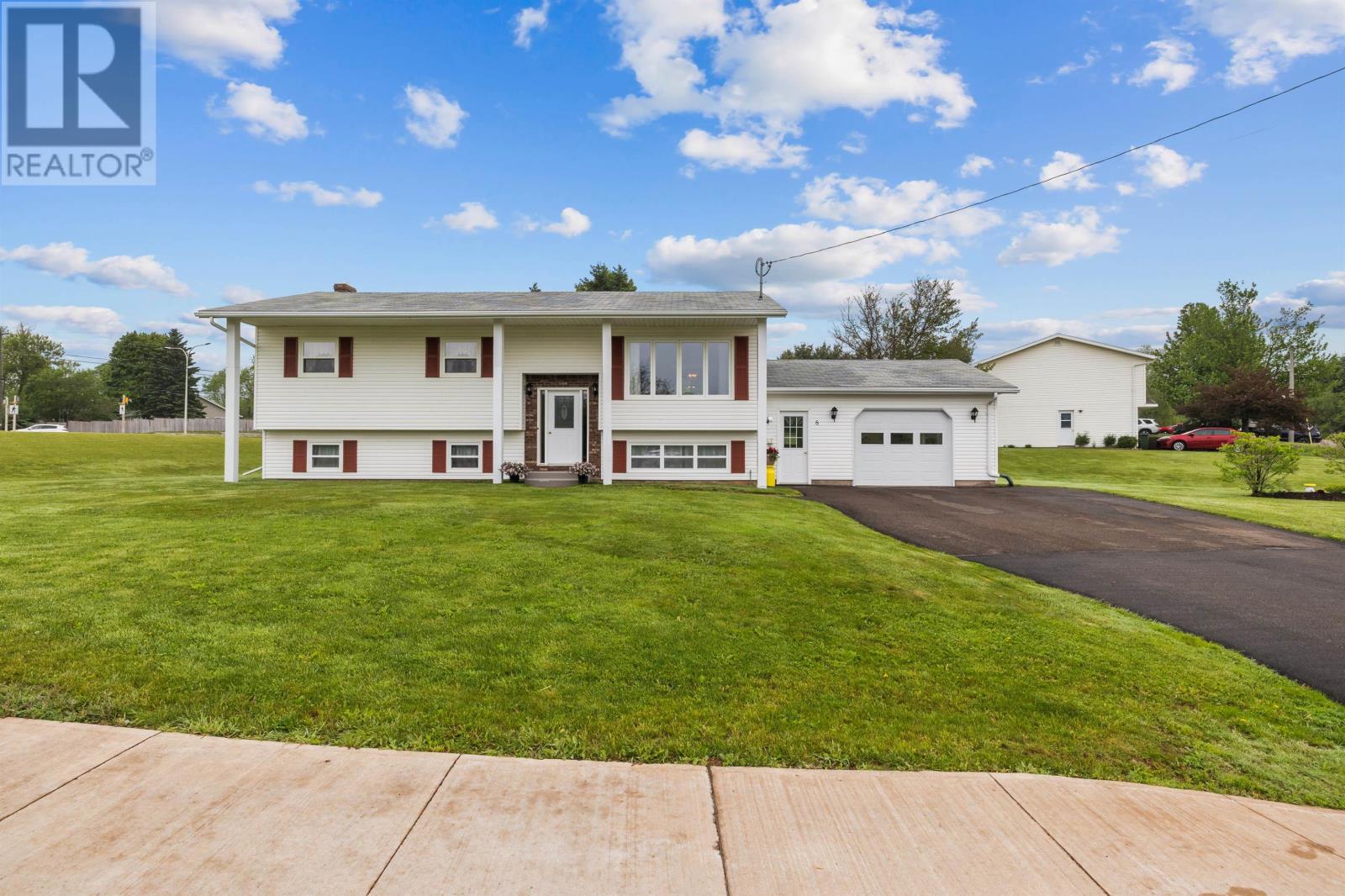 8 Oakland Drive, Charlottetown, Prince Edward Island  C1C 1P3 - Photo 30 - 202614680