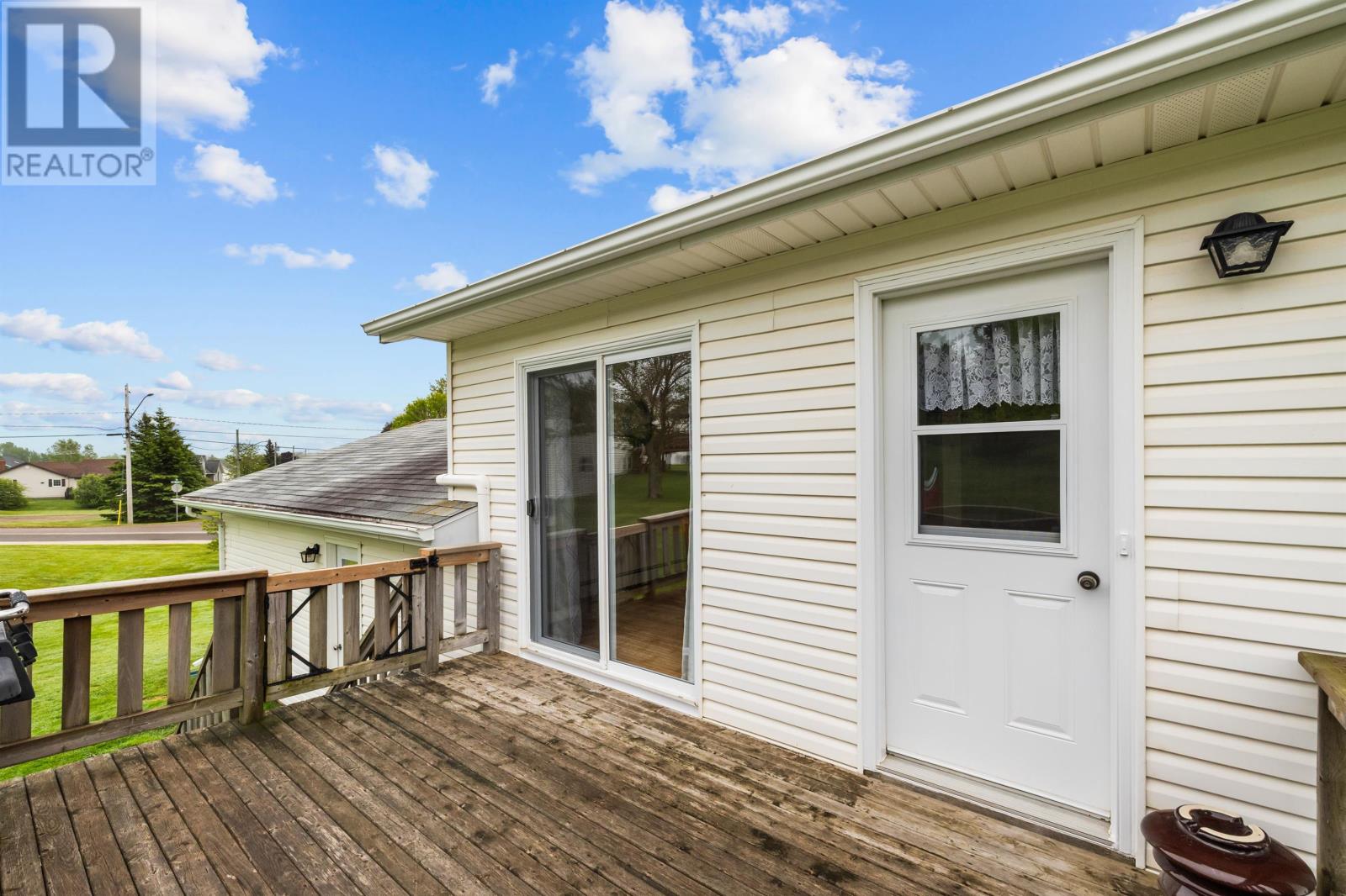 8 Oakland Drive, Charlottetown, Prince Edward Island  C1C 1P3 - Photo 38 - 202614680