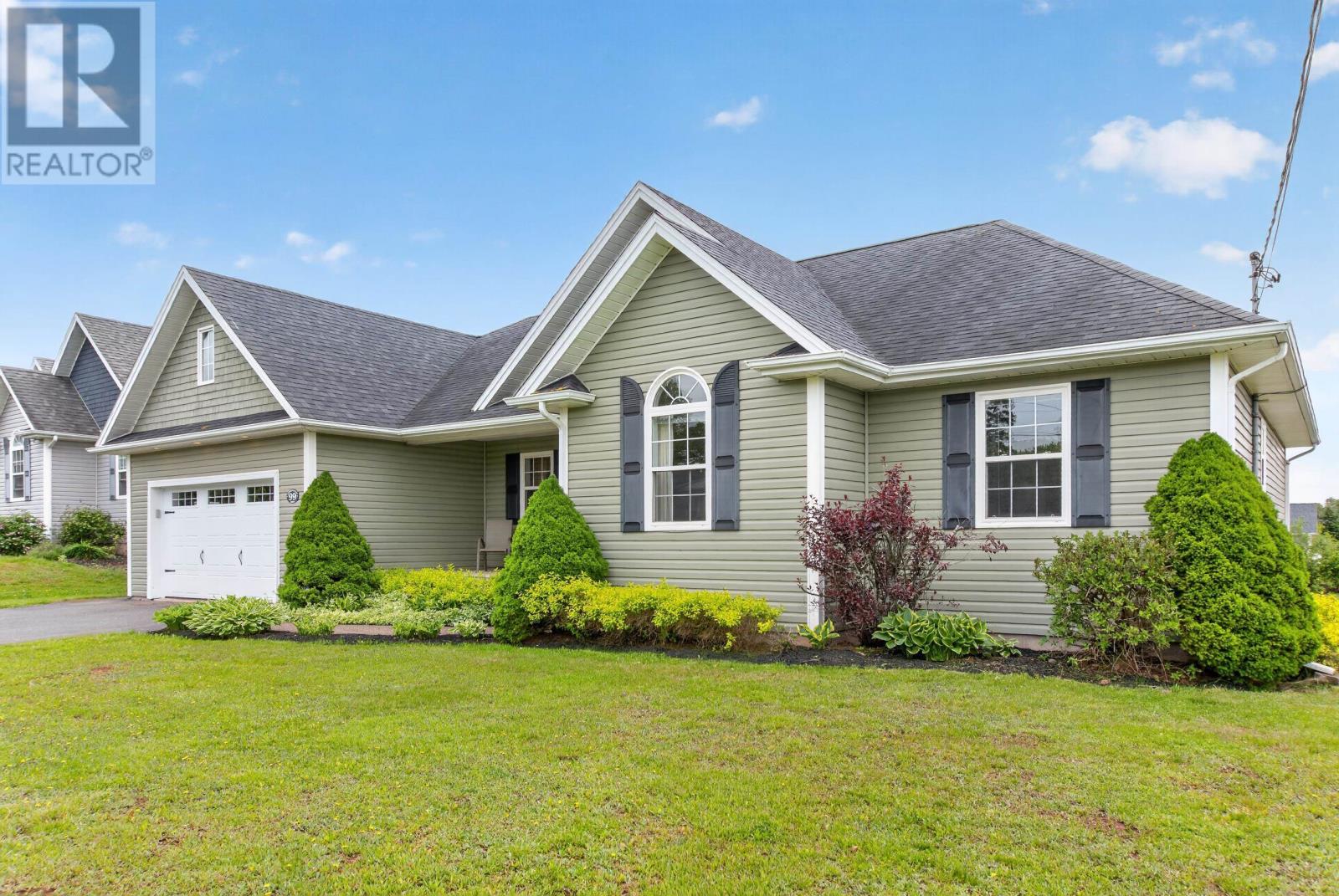 99 Parricus Mead Drive, West Royalty, Prince Edward Island  C1E 2H3 - Photo 2 - 202614731