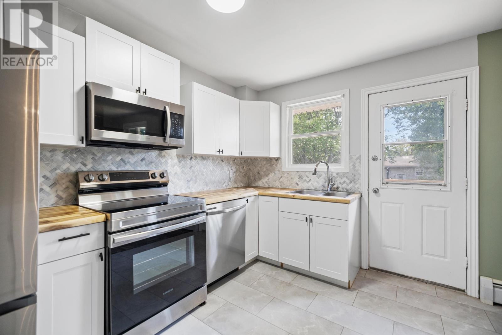 105 Glenafton Drive, Charlottetown, Prince Edward Island  C1A 7A8 - Photo 9 - 202614828
