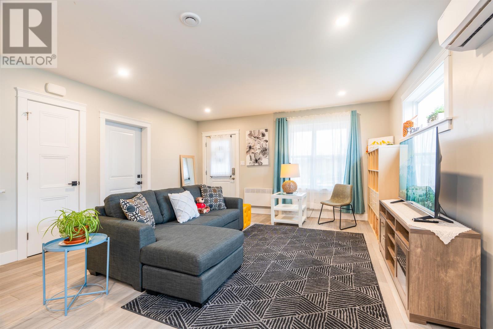 33-35 Aidan Street, Charlottetown, Prince Edward Island  C1E 3P9 - Photo 6 - 202614871