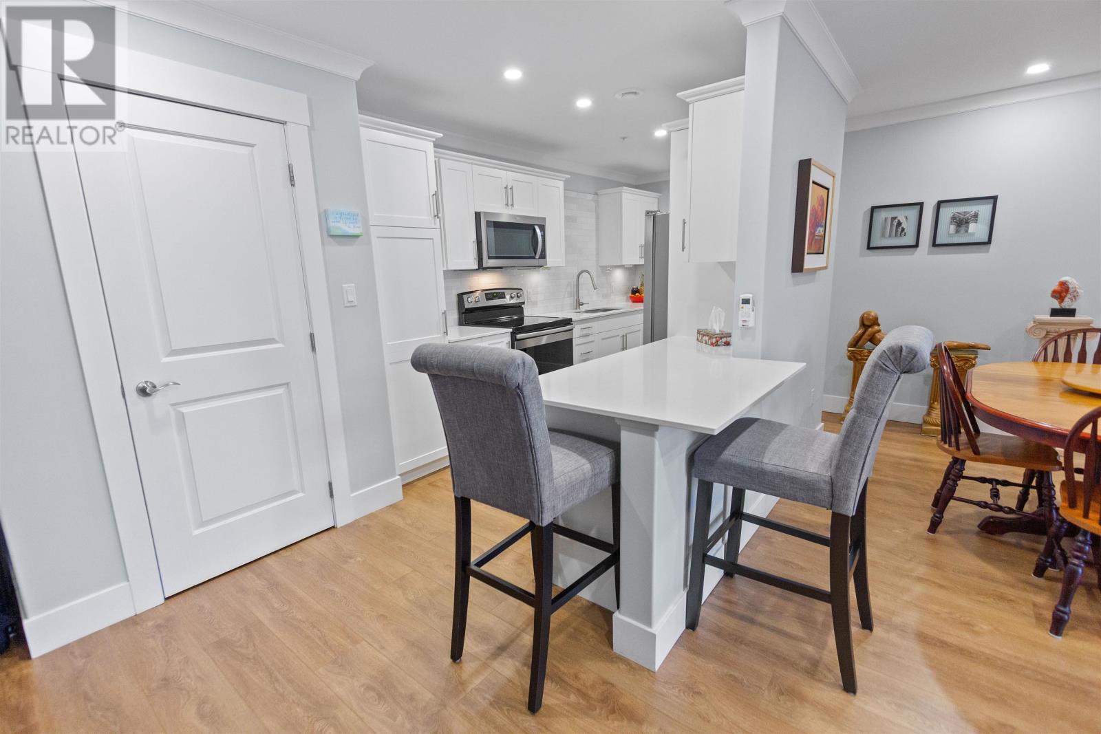 403 18 Gilbert Drive, Charlottetown, Prince Edward Island  C1C 0W2 - Photo 2 - 202614920