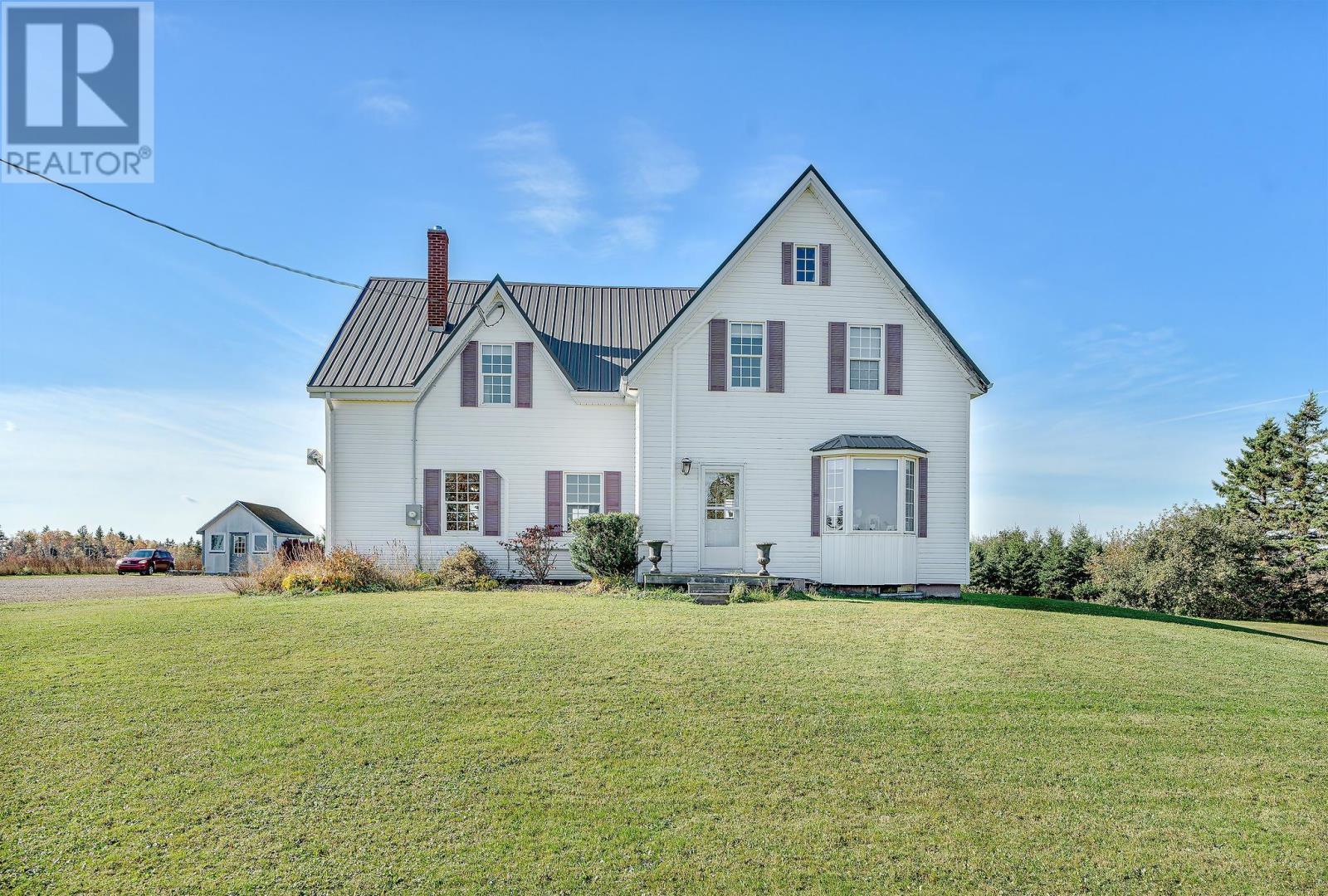 215 Cable Head Road, Cable Head East, Prince Edward Island  C0A 2A0 - Photo 1 - 202615072