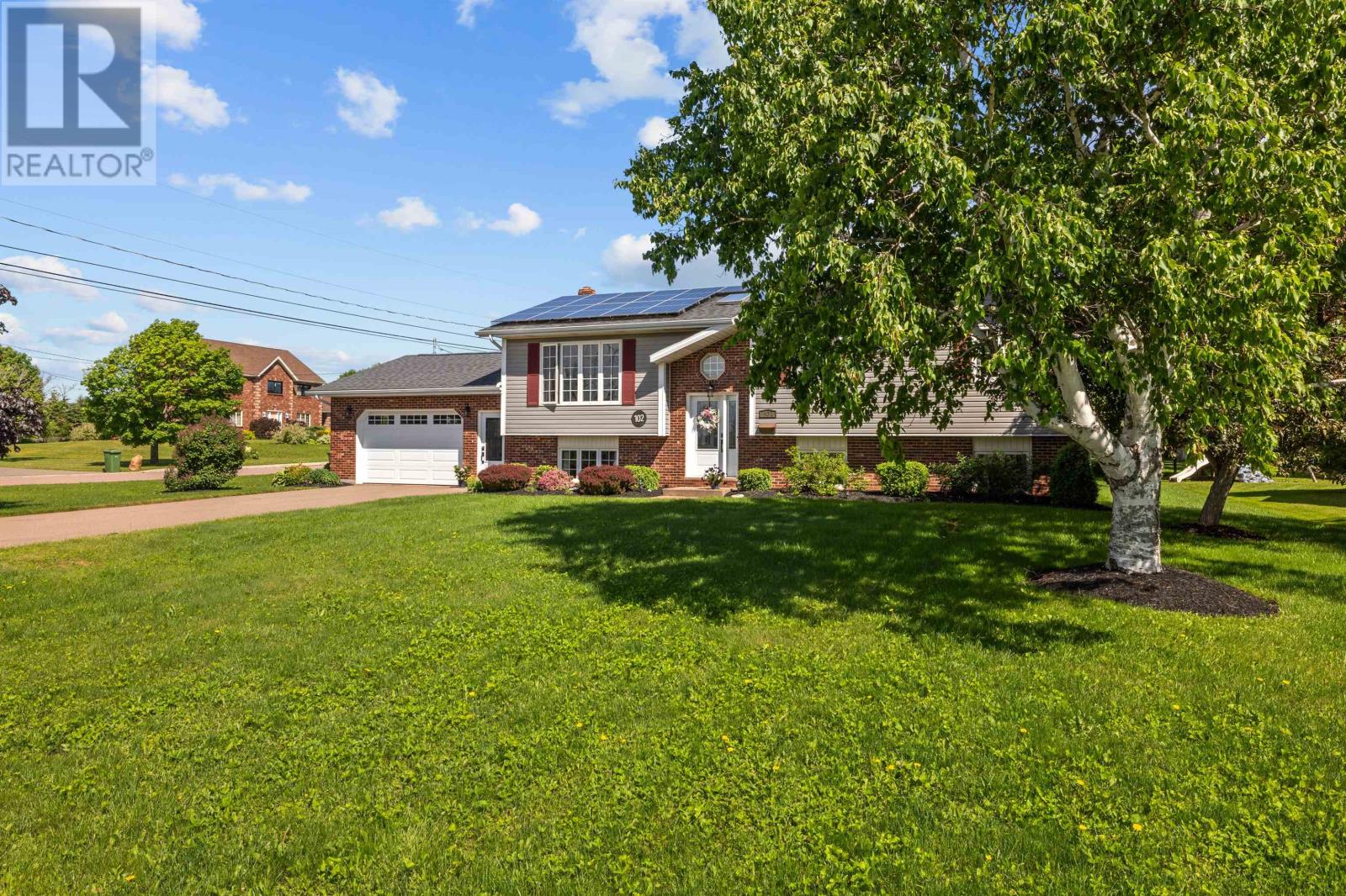 102 Crozier Drive, Summerside, Prince Edward Island  C1N 5S1 - Photo 3 - 202615158